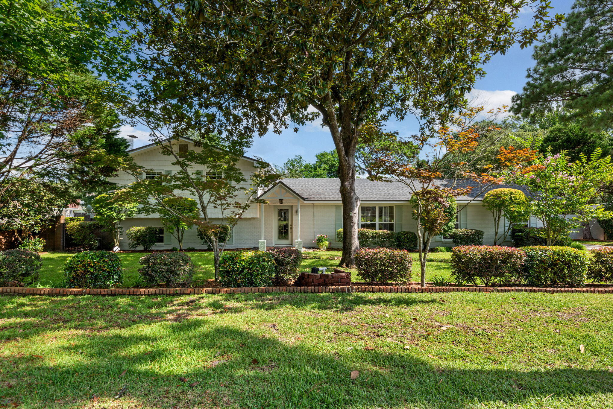 BAYOU POQUITO - Residential