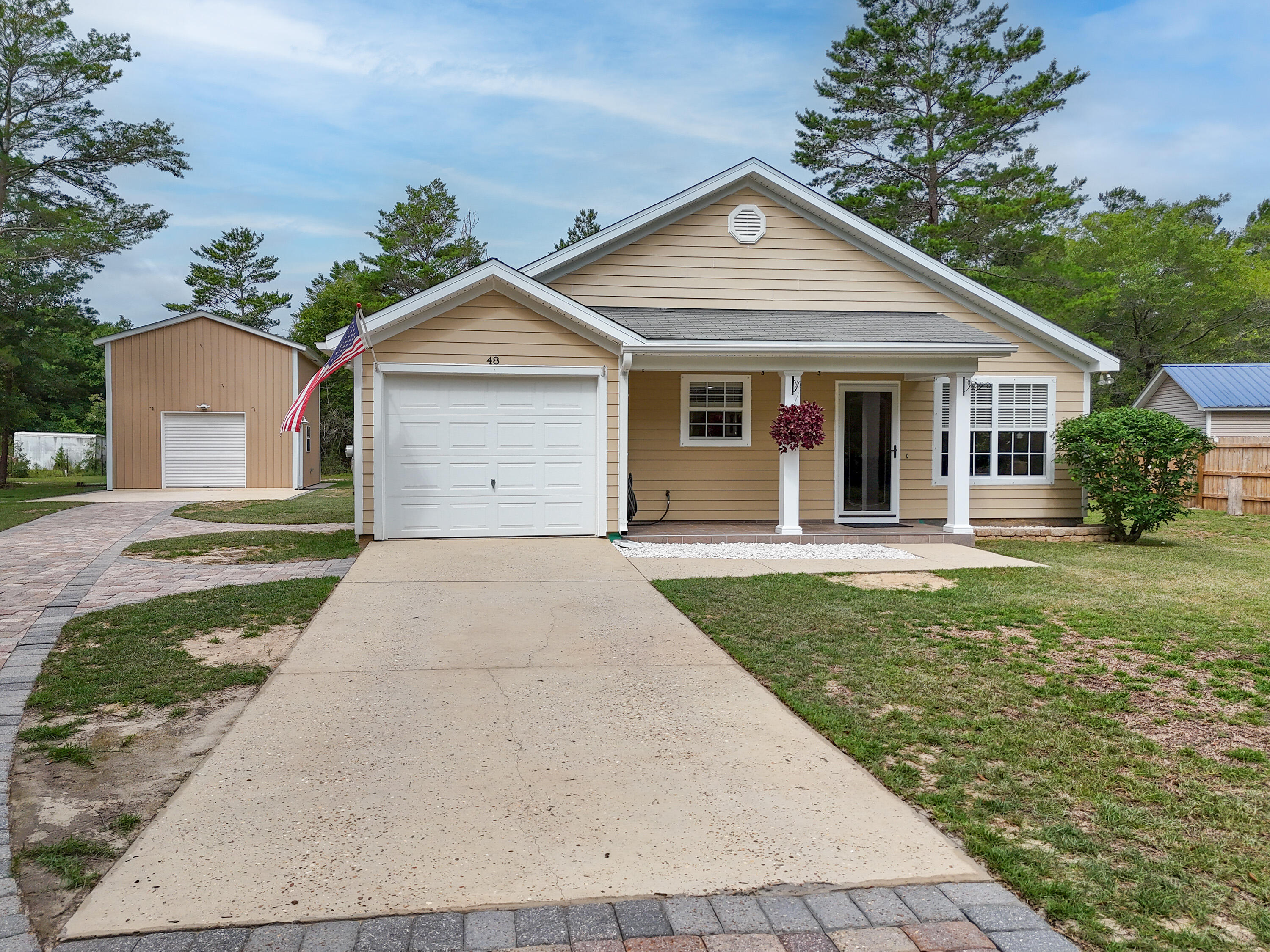 OAKWOOD LAKES ESTATES - Residential