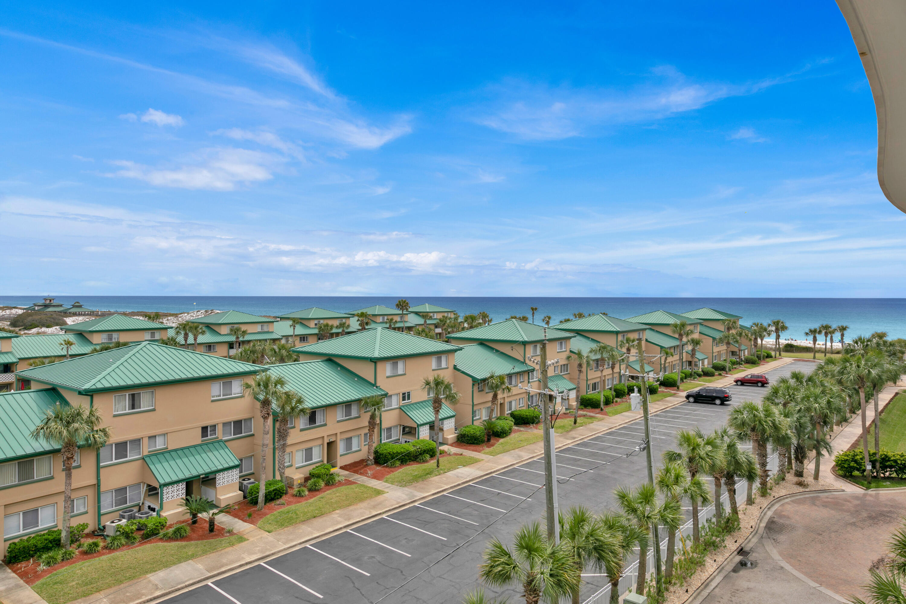 DESTIN WEST GULFSIDE VILLAS - Residential