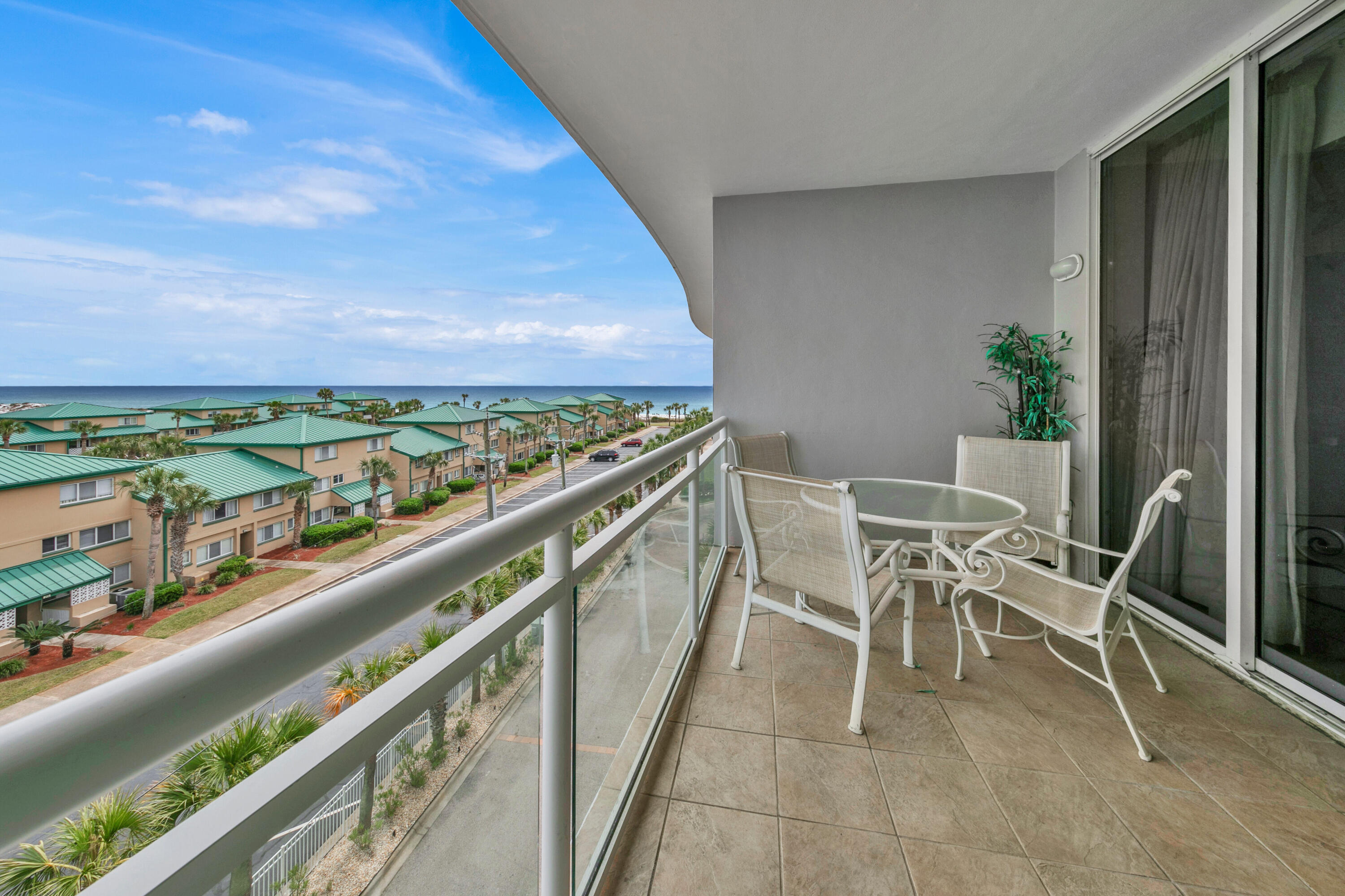 DESTIN WEST GULFSIDE VILLAS - Residential