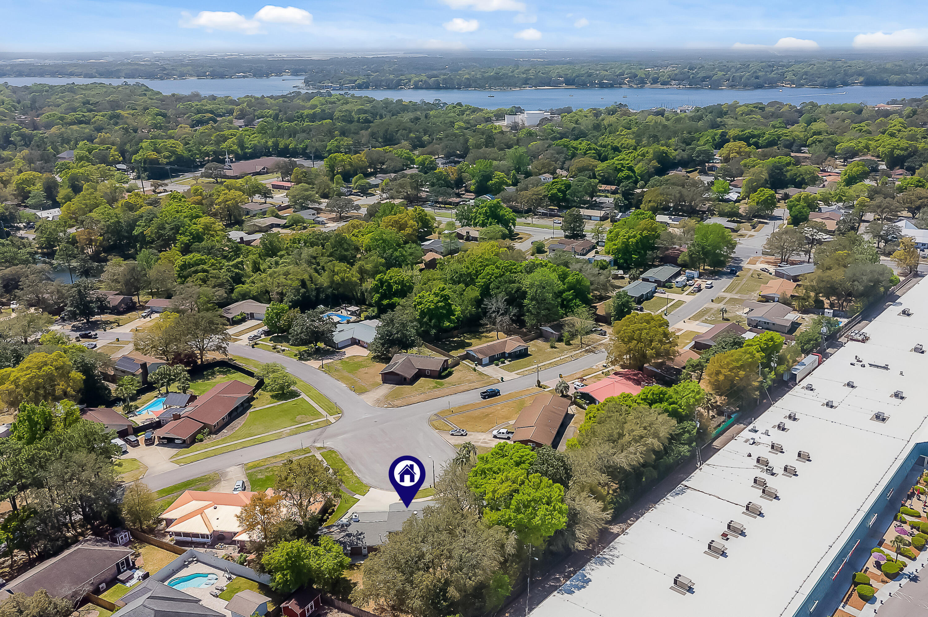 PINE LAKE - Residential