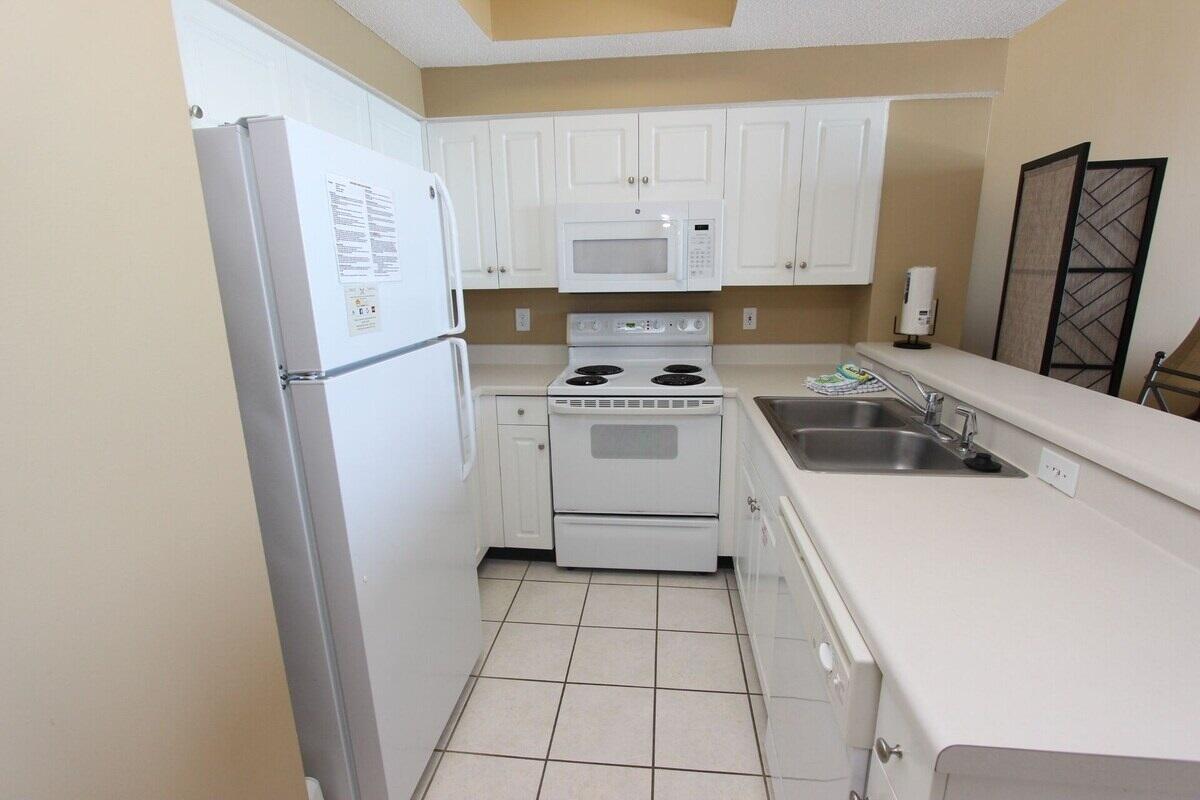 MAJESTIC SUN CONDOMINIUM - Residential
