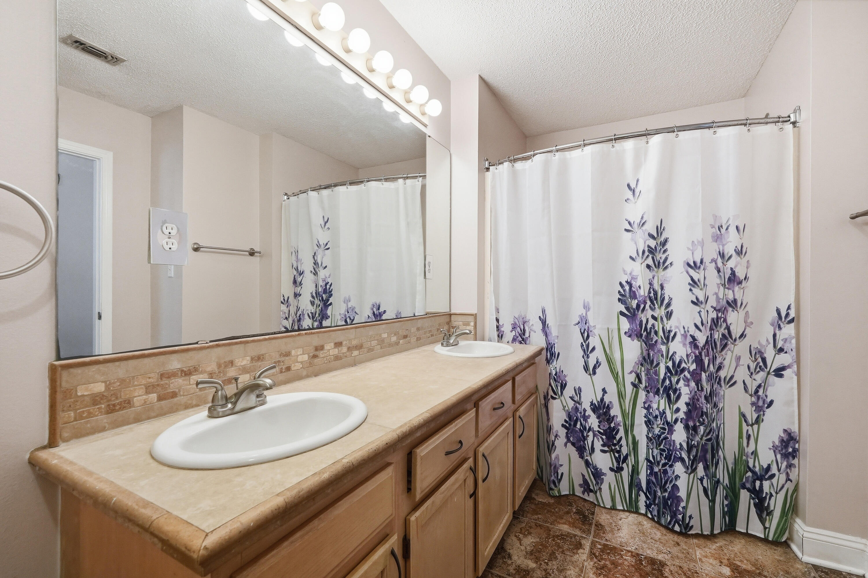 COUNTRYVIEW ESTATES - Residential