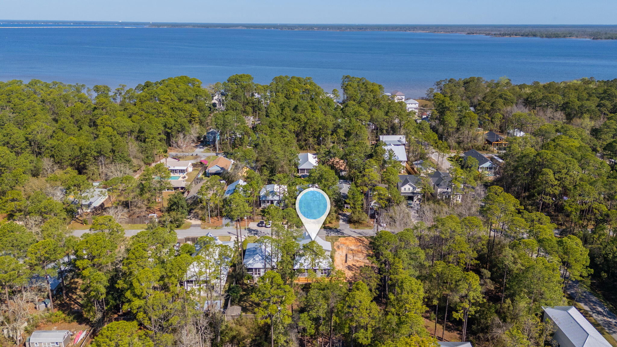 MAGNOLIA BEACH - Residential