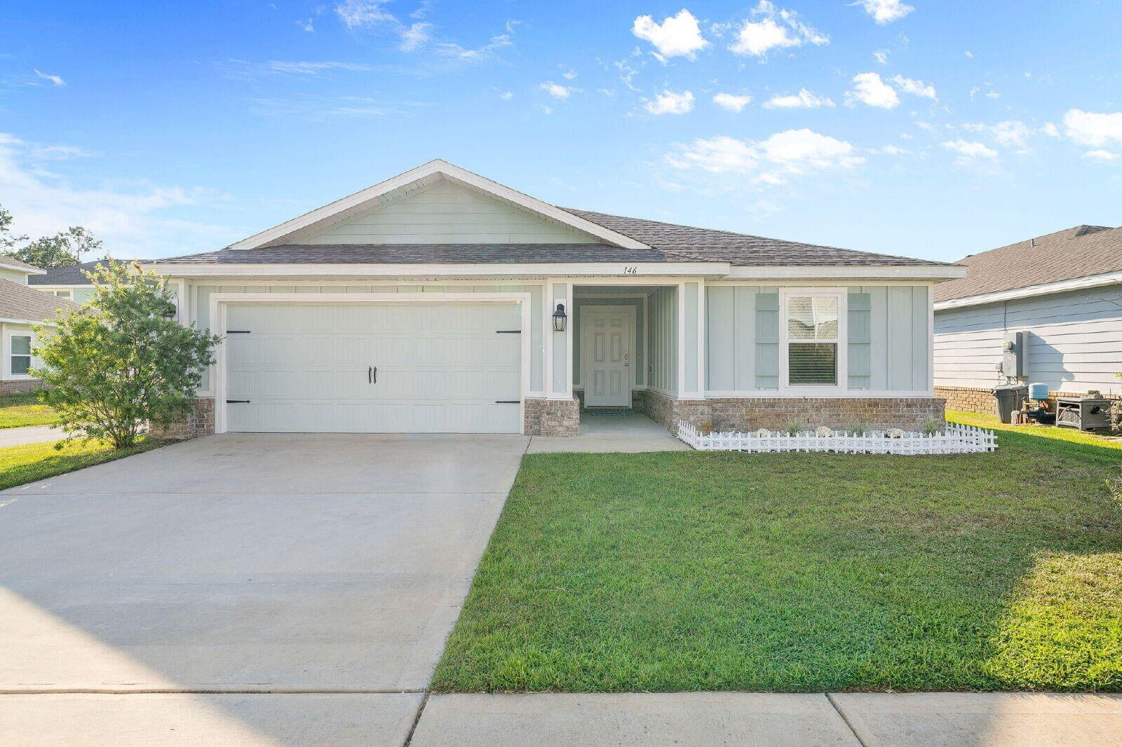 RIVERWALK - Residential Lease