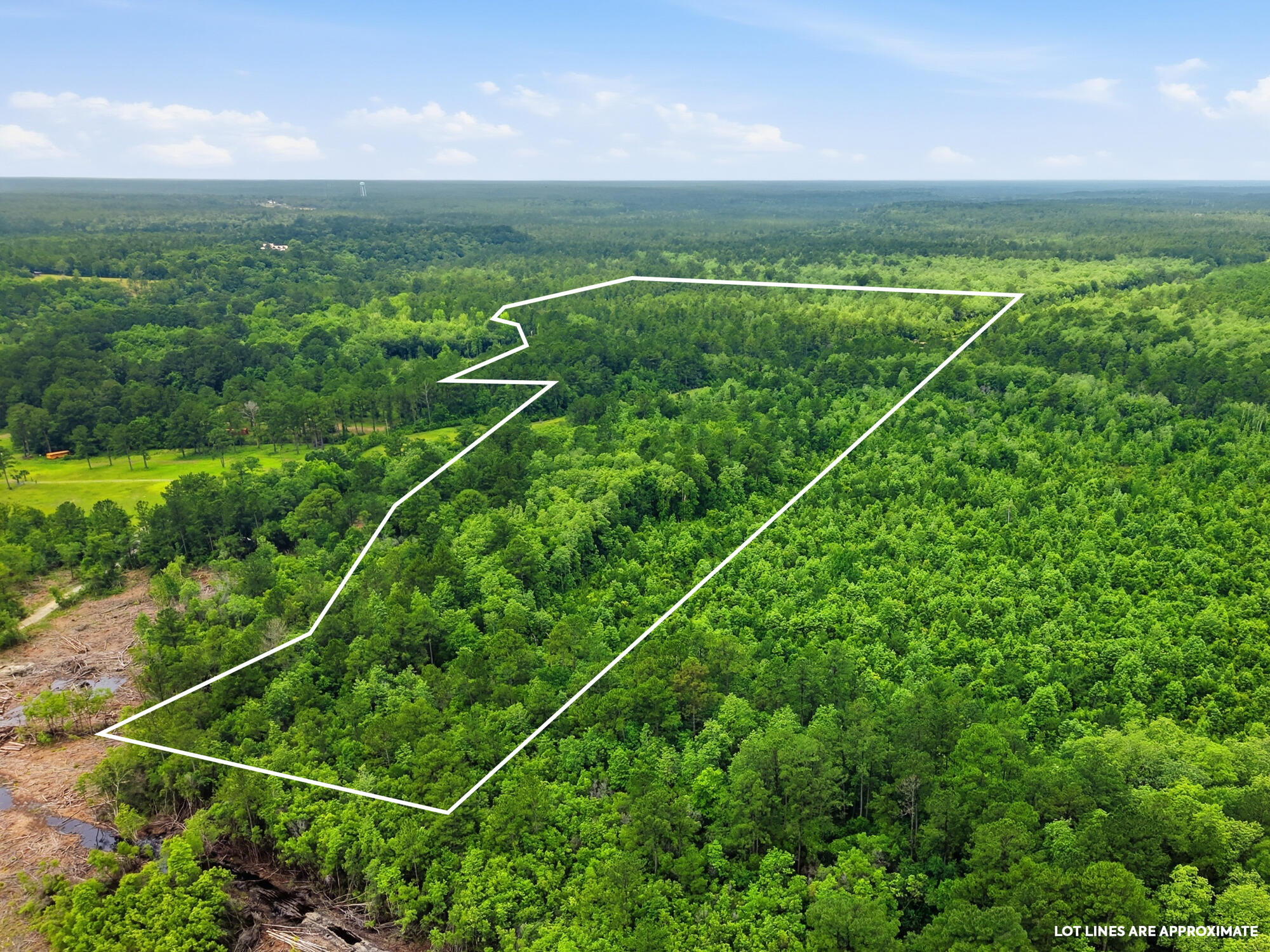 NO RECORDED SUBDIVISION - Land