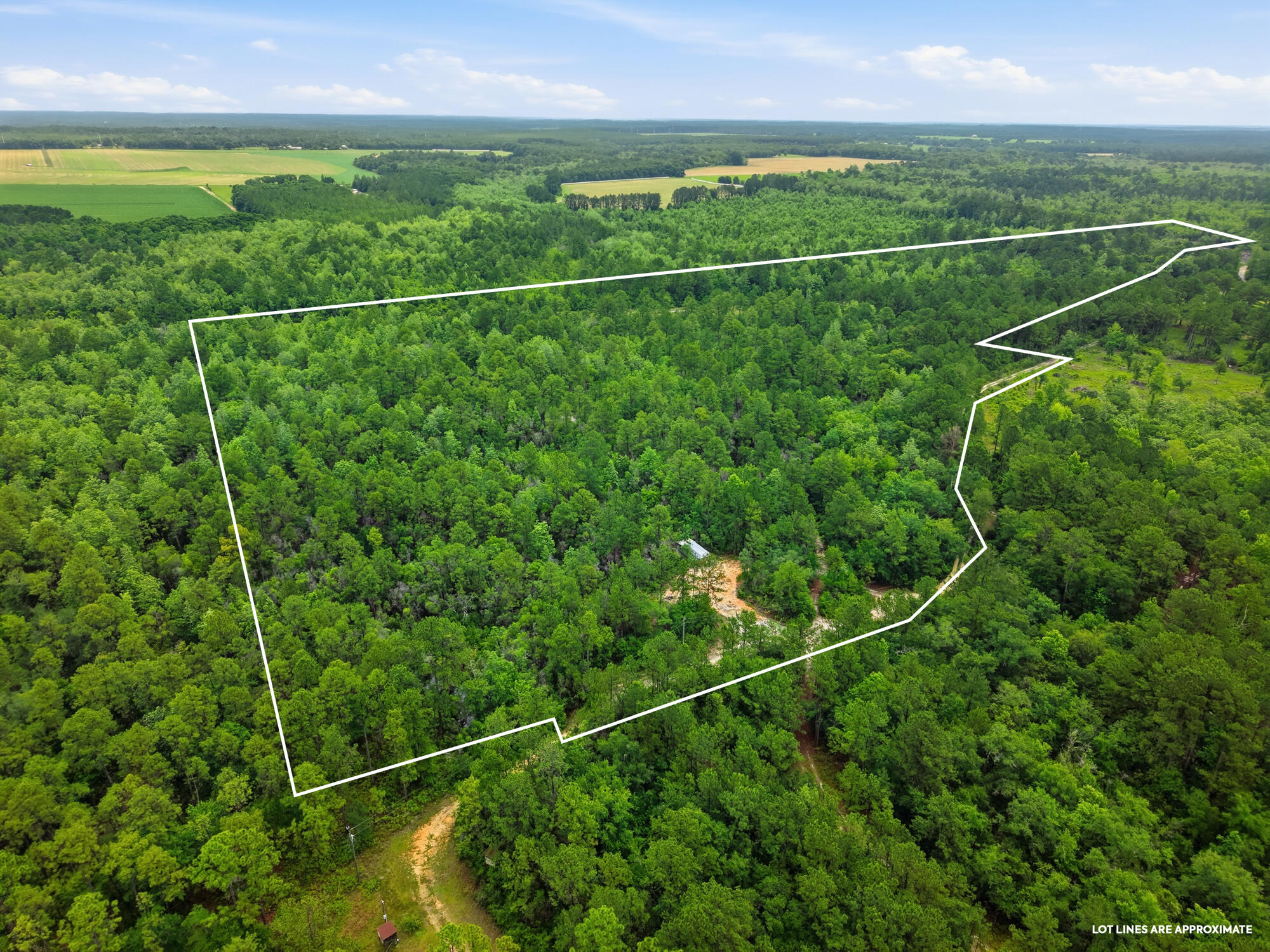 NO RECORDED SUBDIVISION - Land
