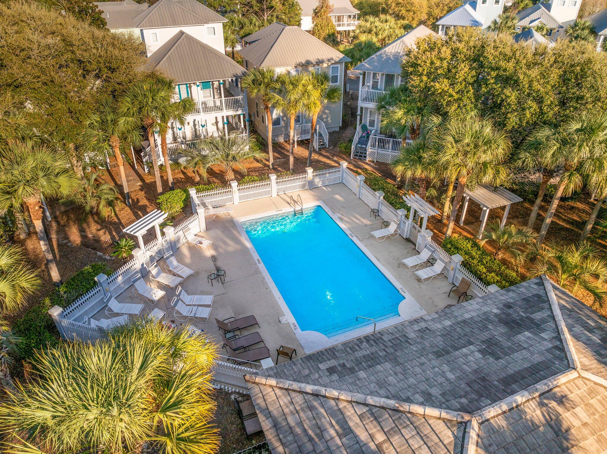 OLD FLORIDA COTTAGES - Residential