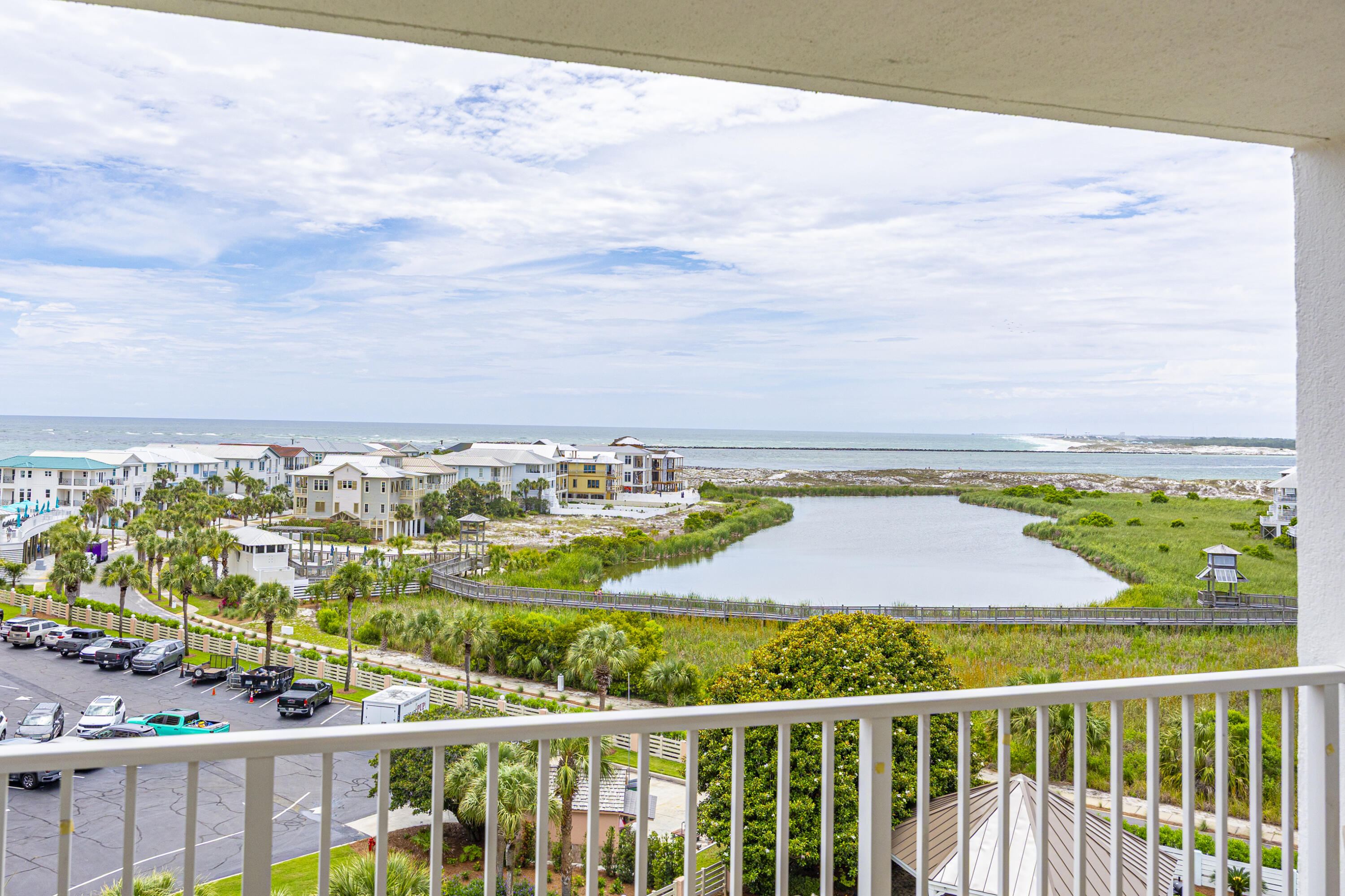 ISLANDER CONDO PH 2 - Residential