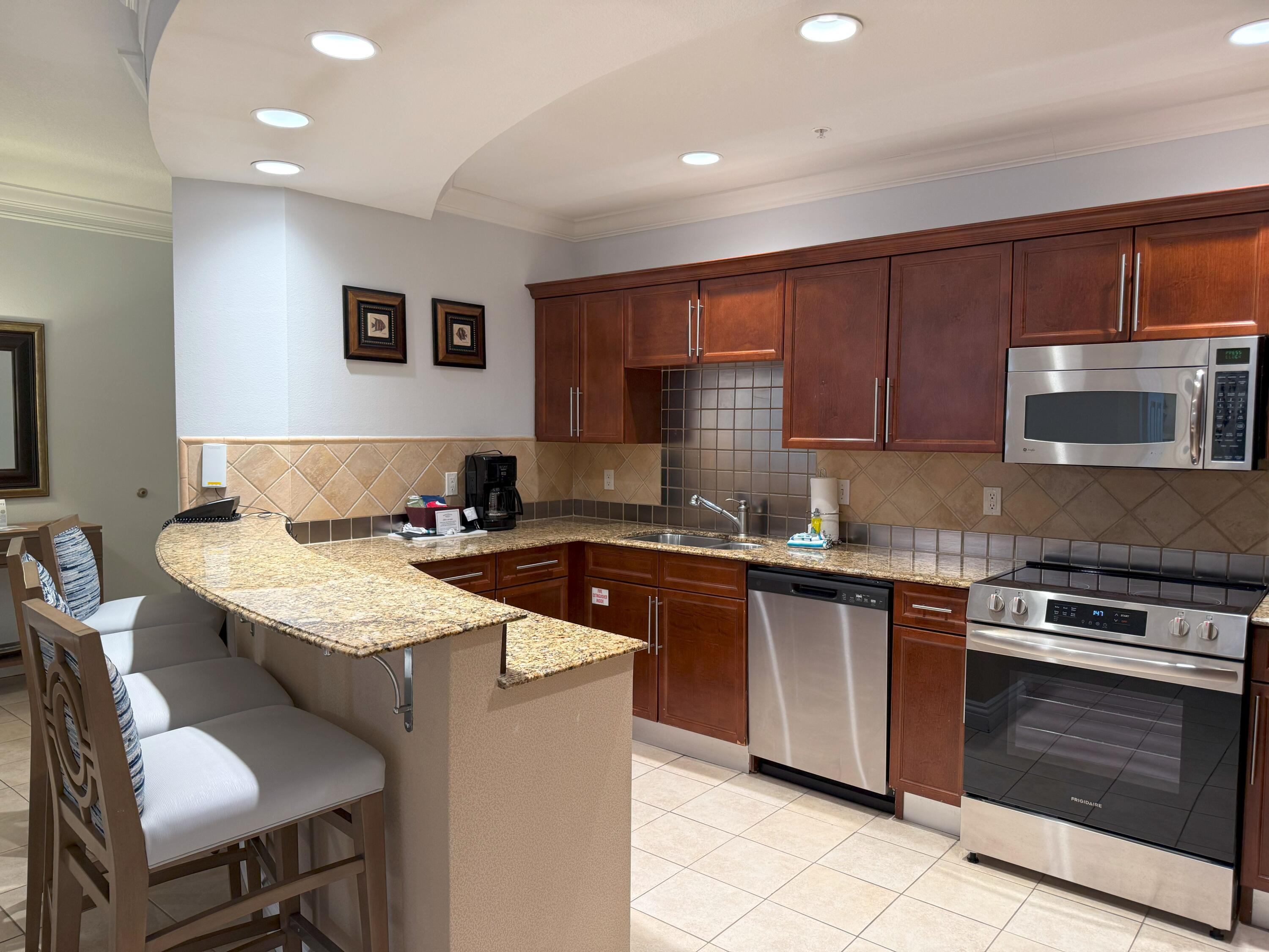 EMERALD GRANDE - Residential