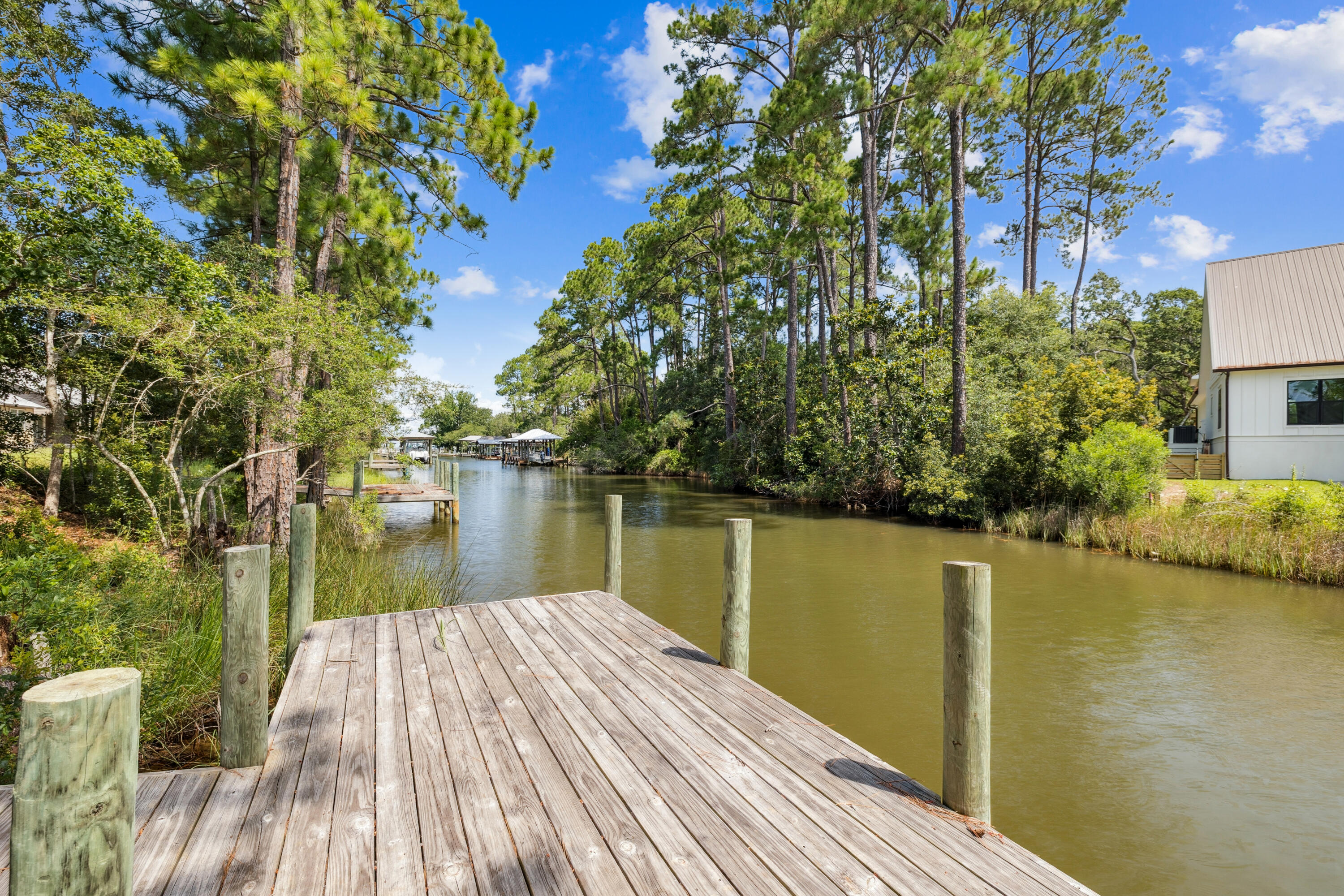 EAGLE BAY - Residential