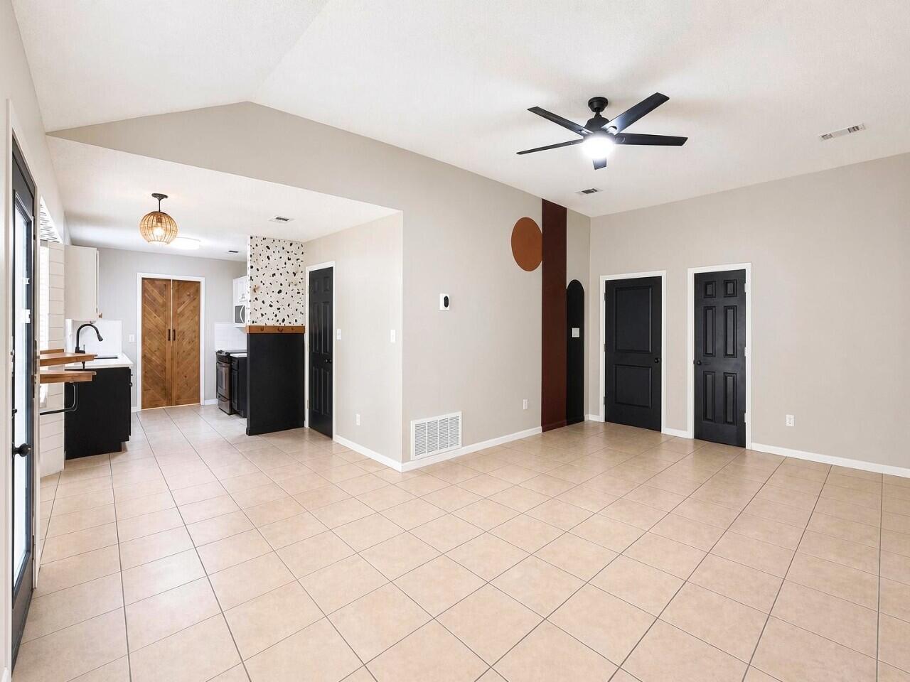 CARDINAL ESTATES - Residential