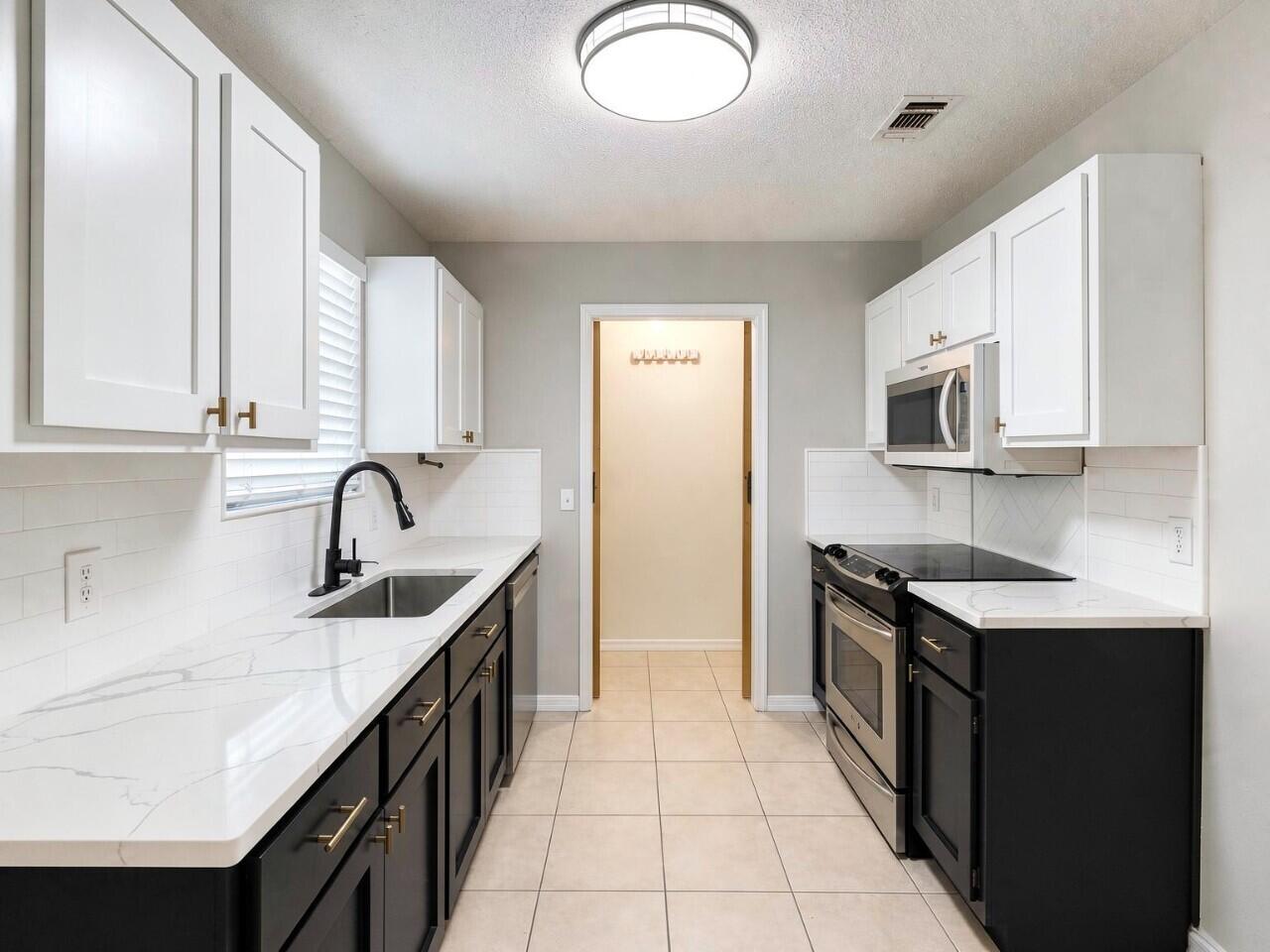 CARDINAL ESTATES - Residential