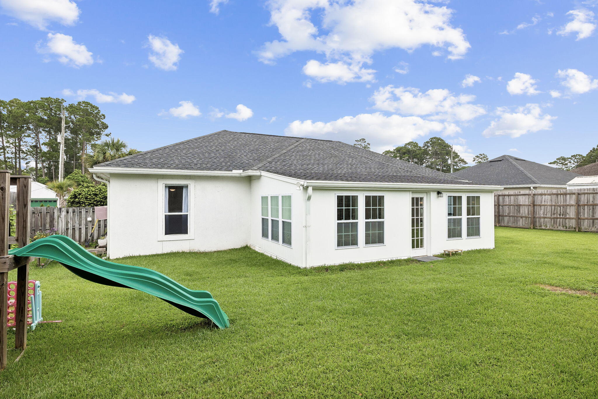 HOLIDAY SHORES EST 4TH ADDN - Residential