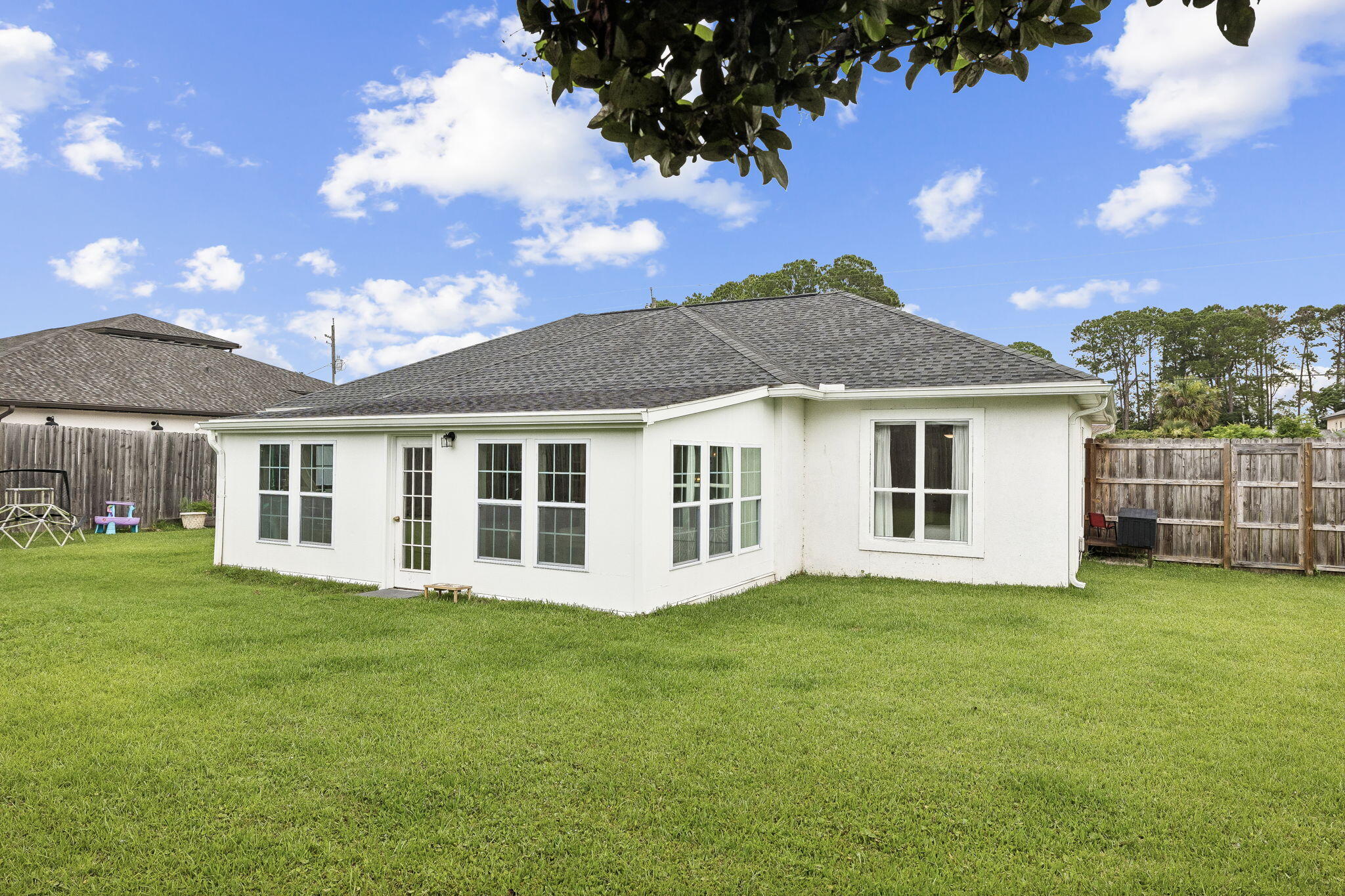 HOLIDAY SHORES EST 4TH ADDN - Residential