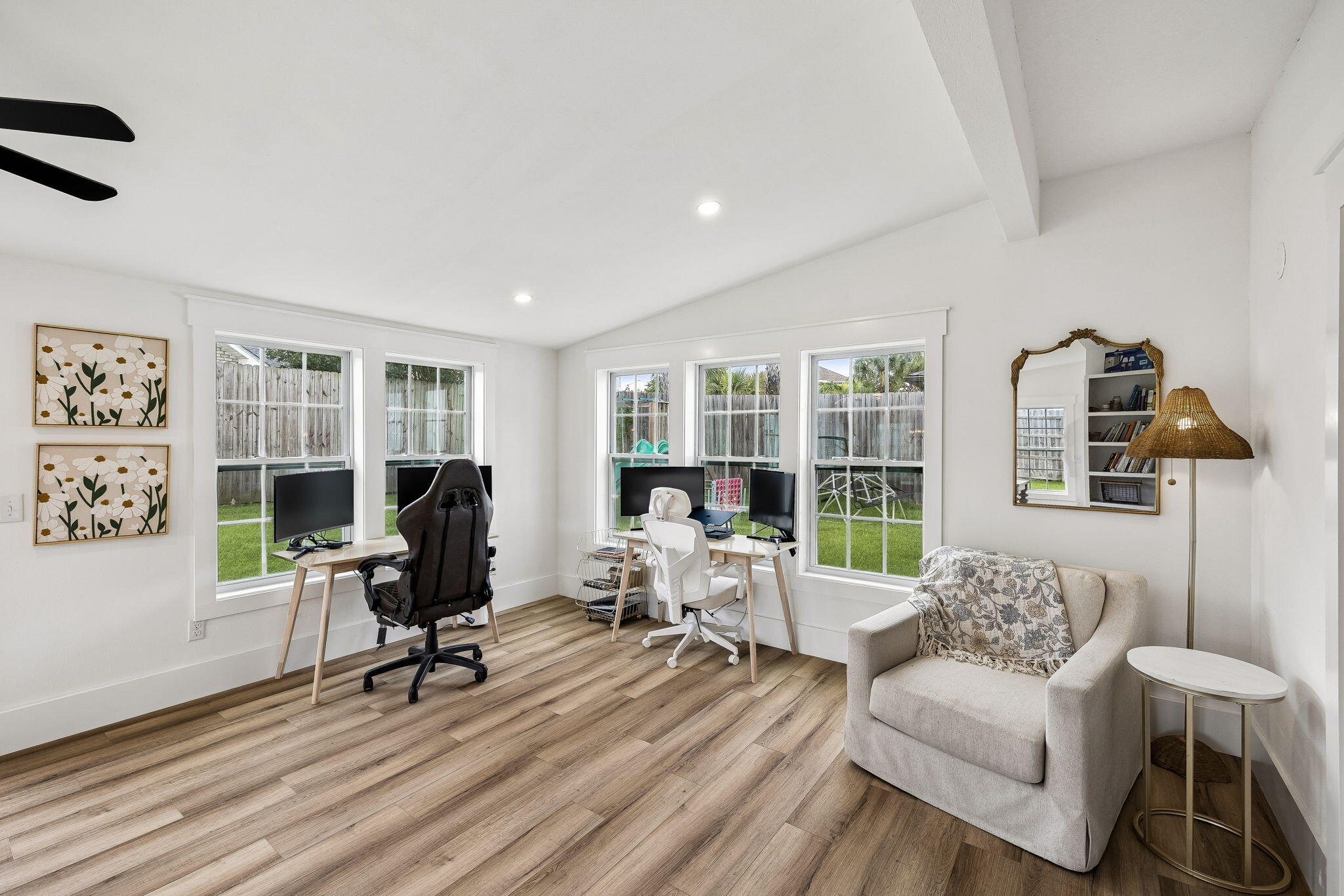 HOLIDAY SHORES EST 4TH ADDN - Residential