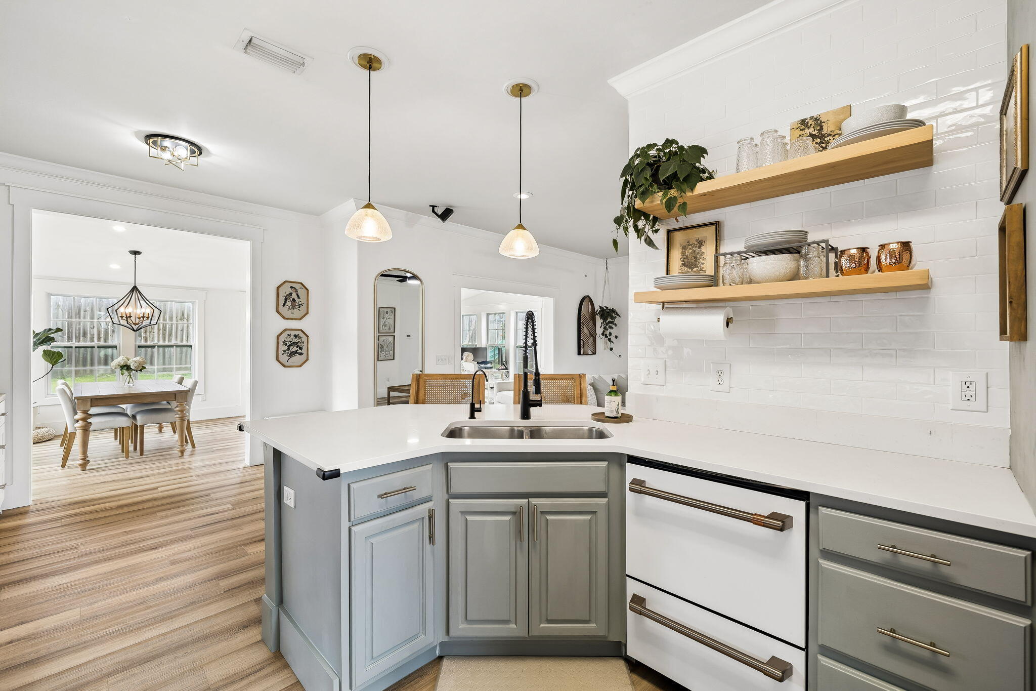 HOLIDAY SHORES EST 4TH ADDN - Residential