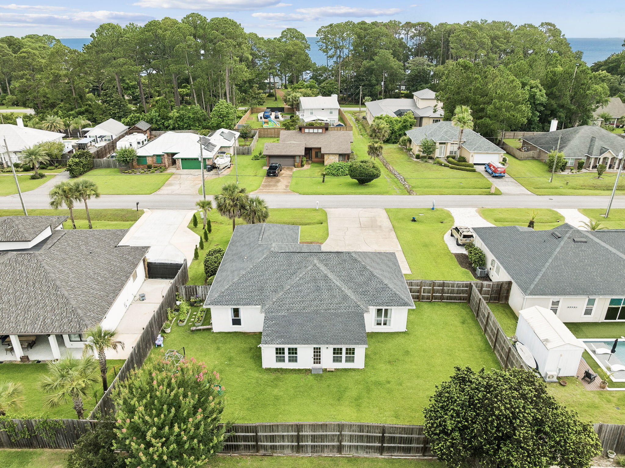 HOLIDAY SHORES EST 4TH ADDN - Residential