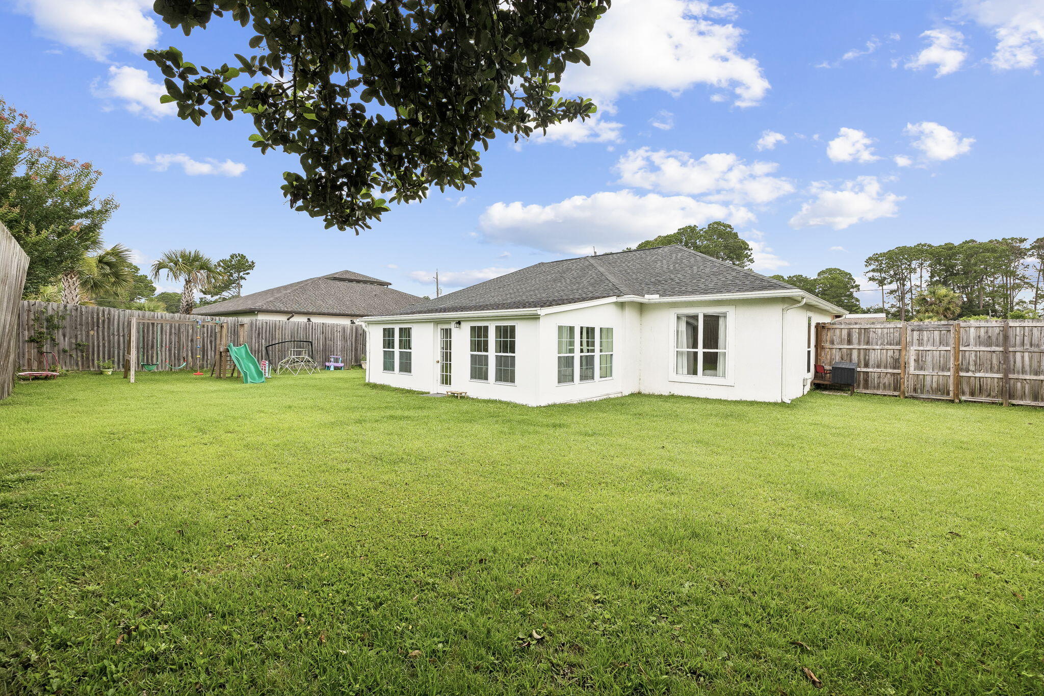HOLIDAY SHORES EST 4TH ADDN - Residential