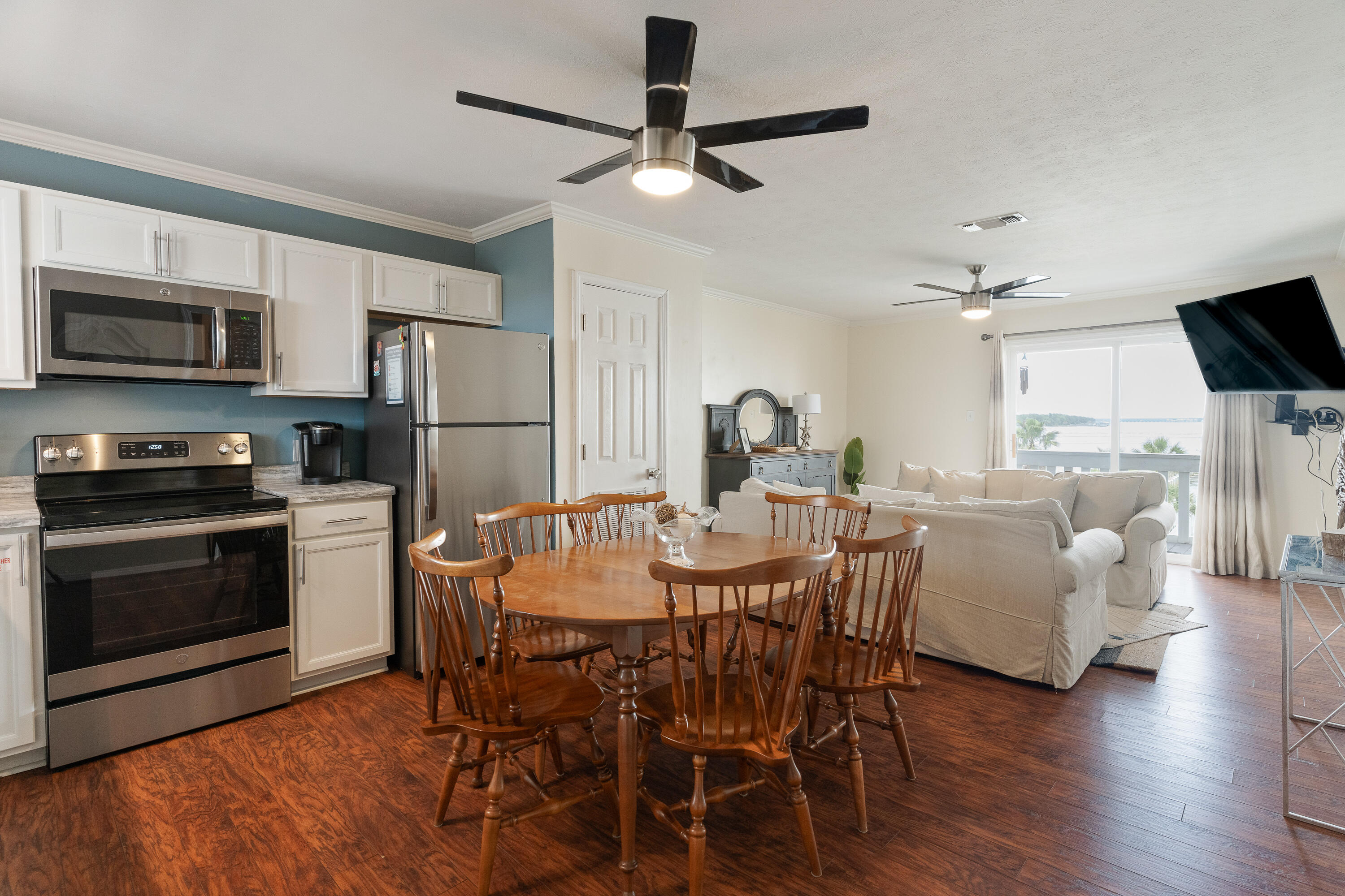 HERMITAGE CONDOMINIUM - Residential