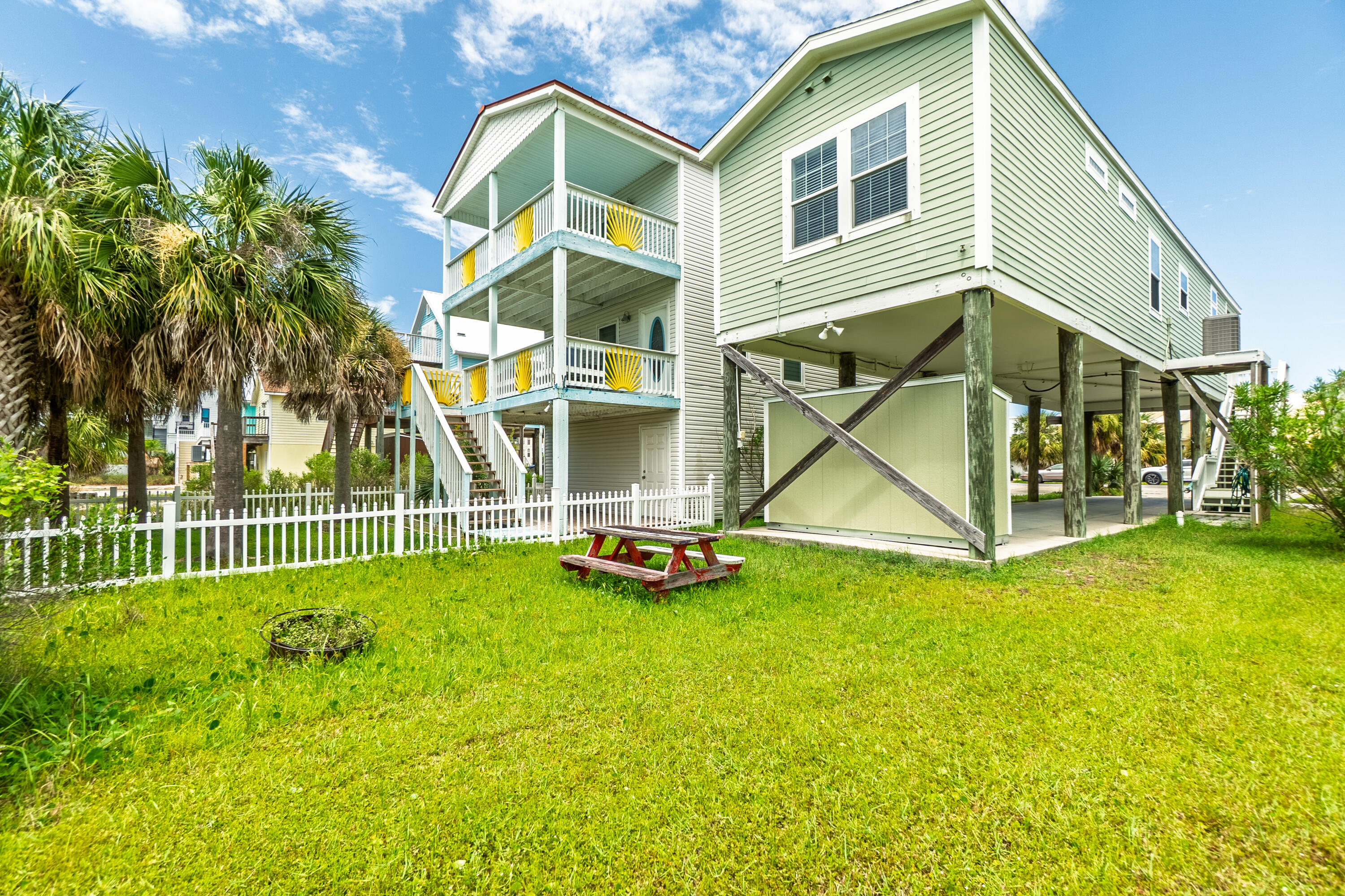 BAHIA BADAR - Residential