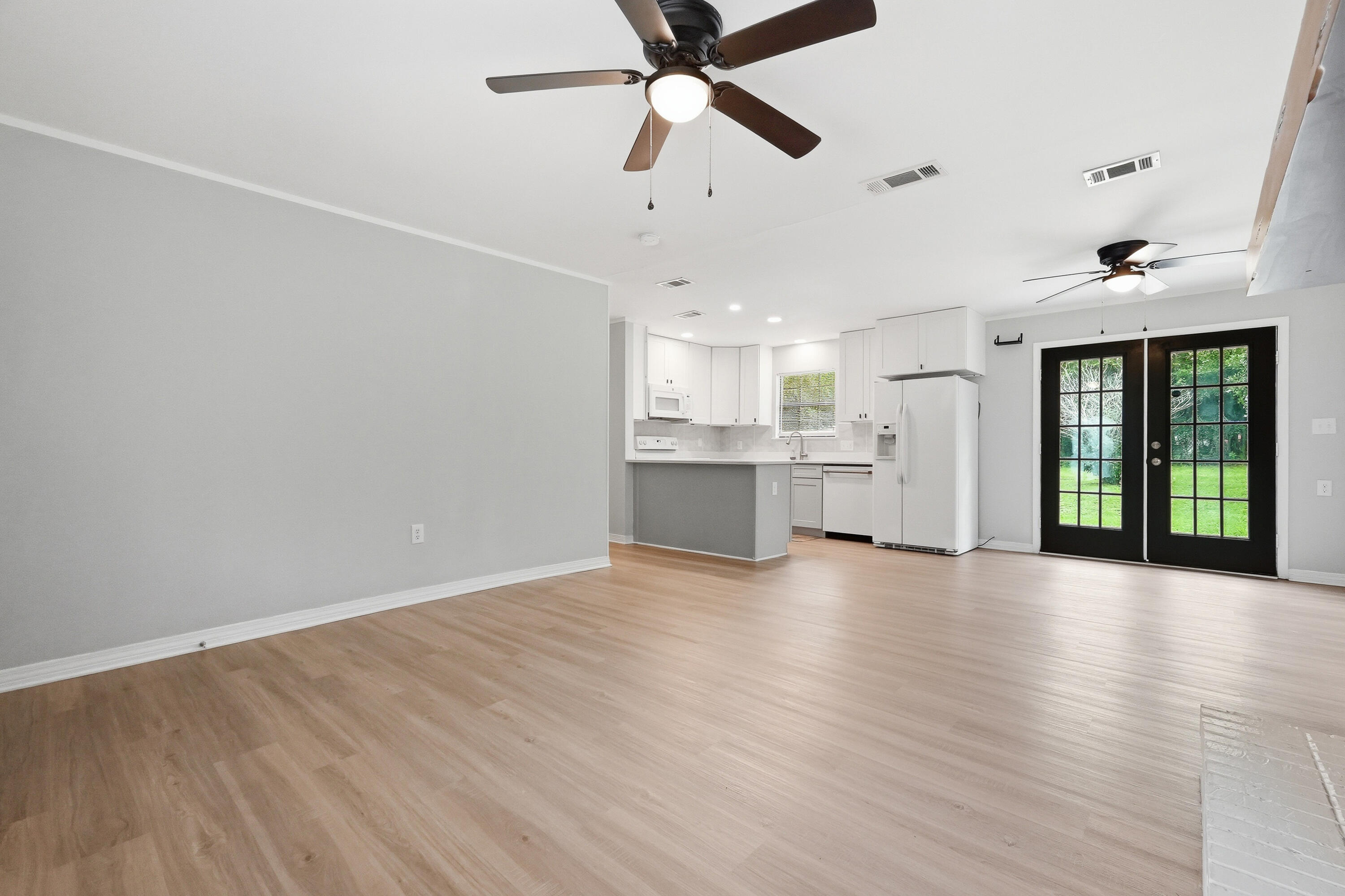 ADAMS POWELL EAST - Residential