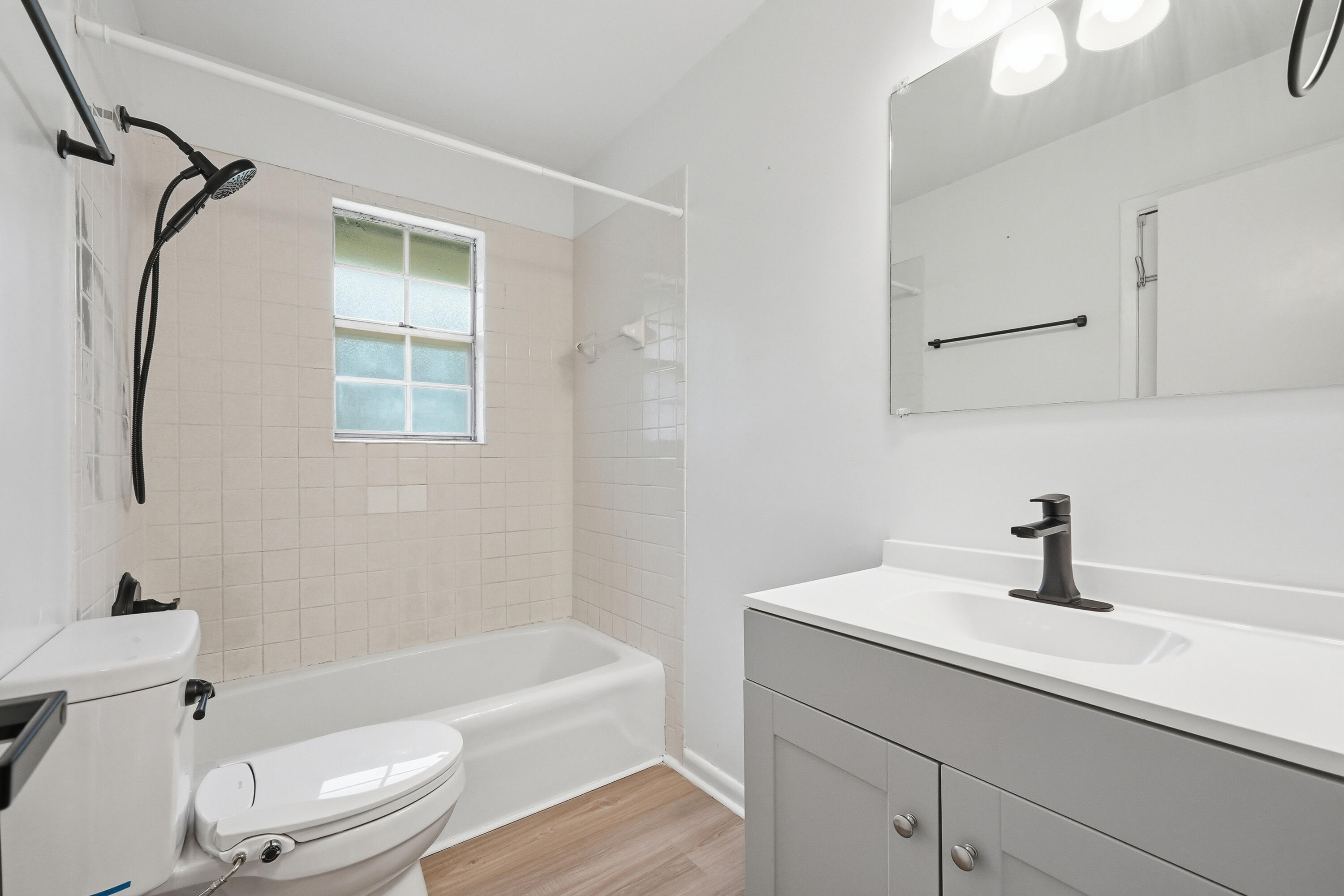 ADAMS POWELL EAST - Residential