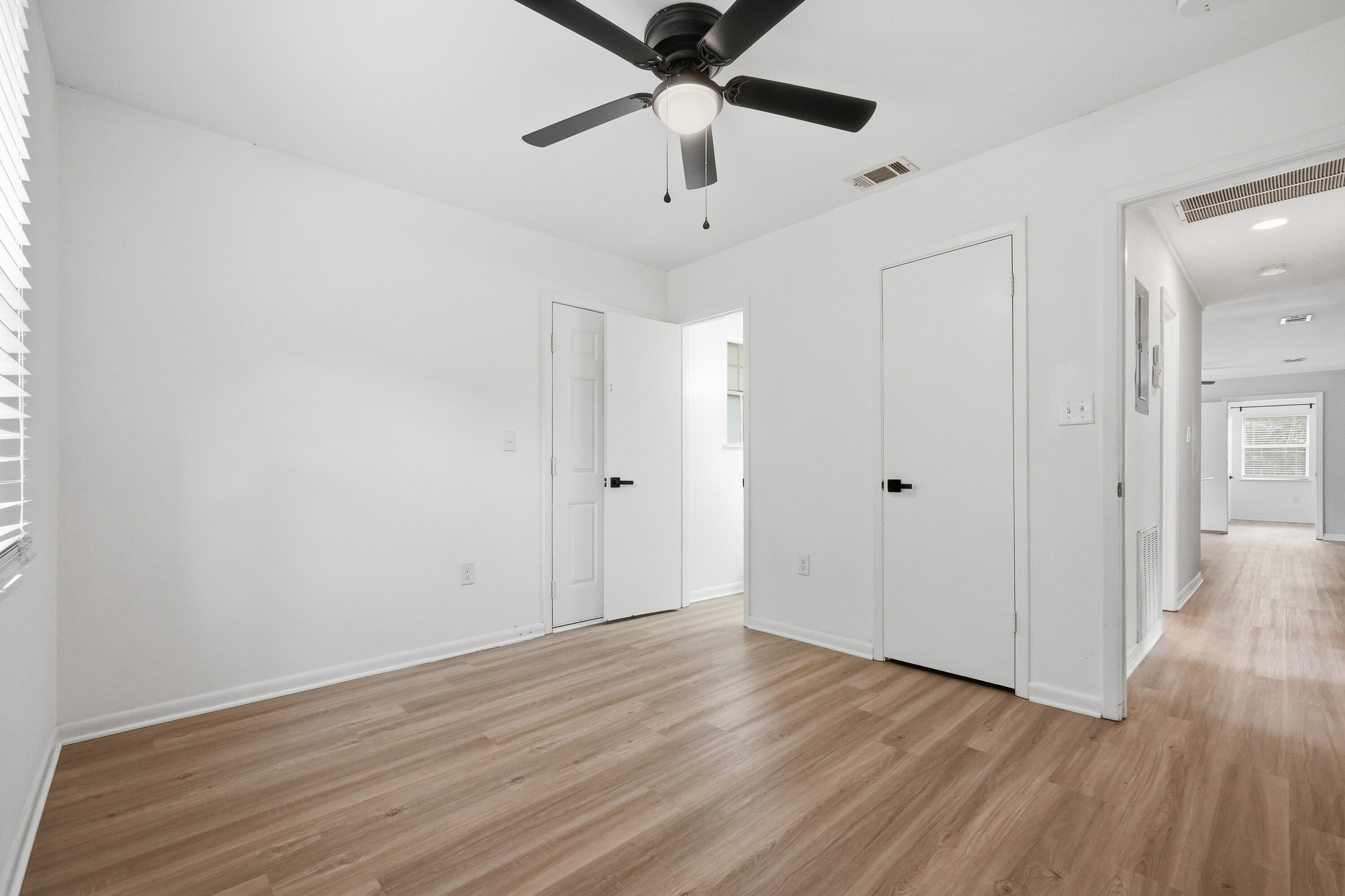 ADAMS POWELL EAST - Residential