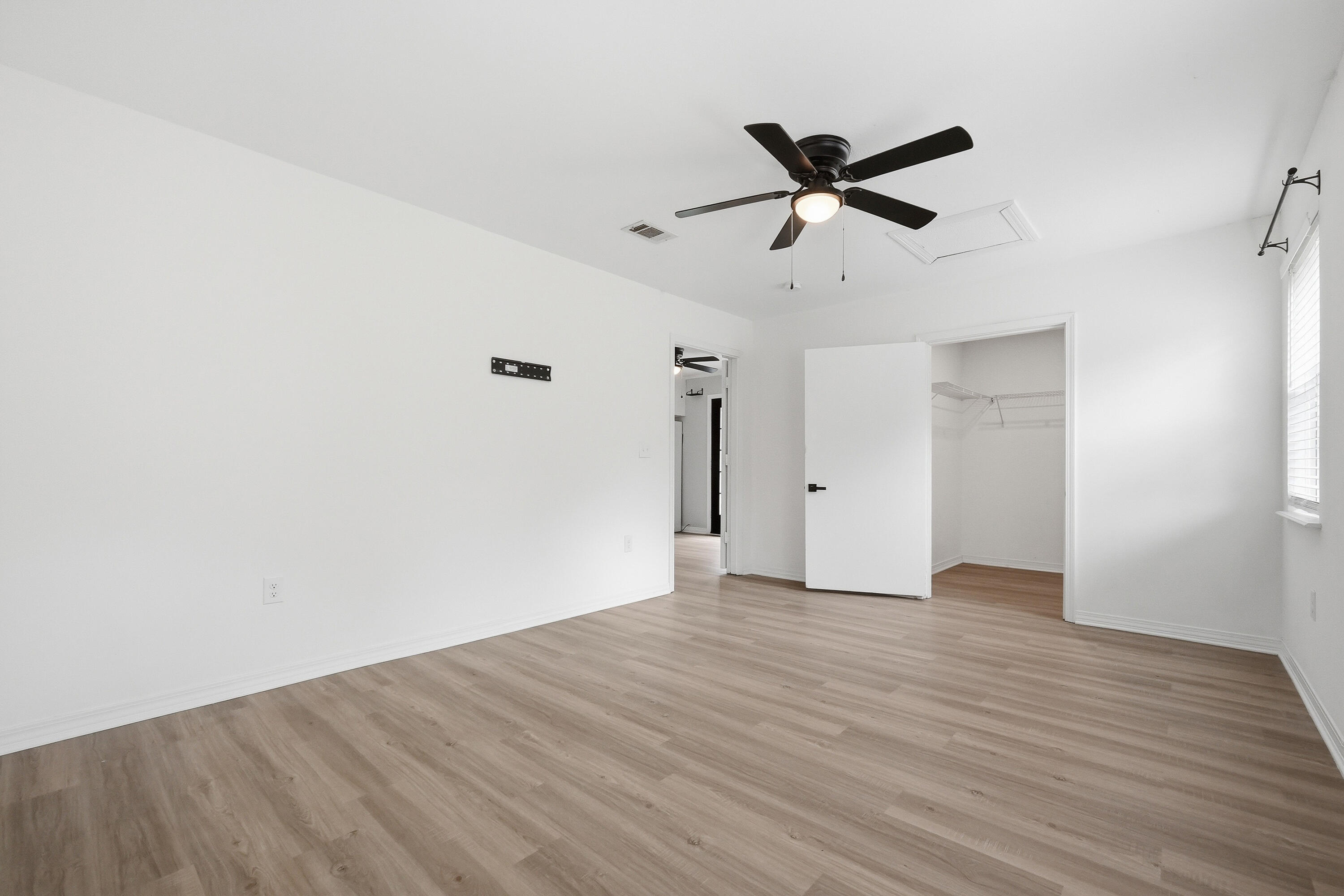 ADAMS POWELL EAST - Residential