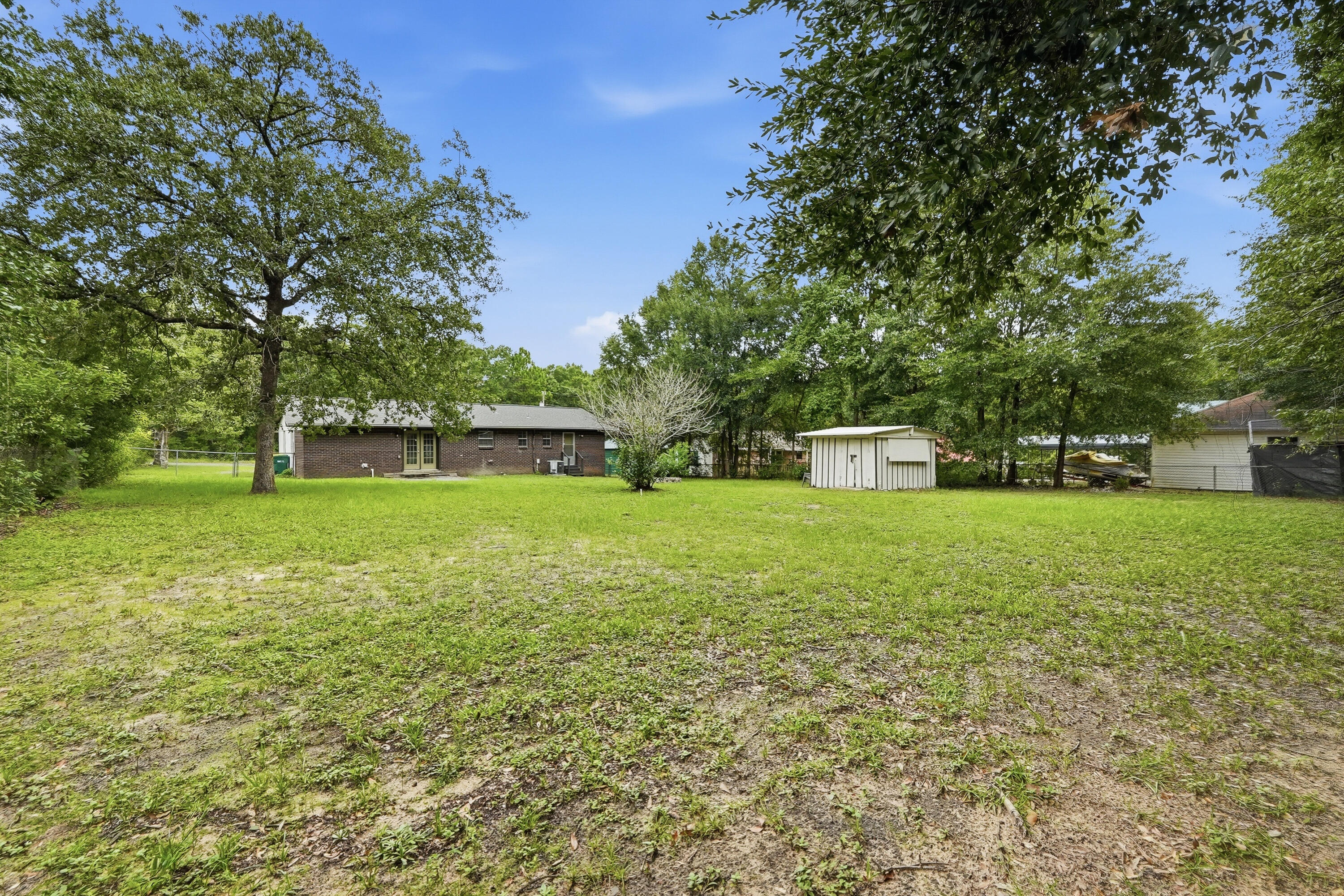 ADAMS POWELL EAST - Residential