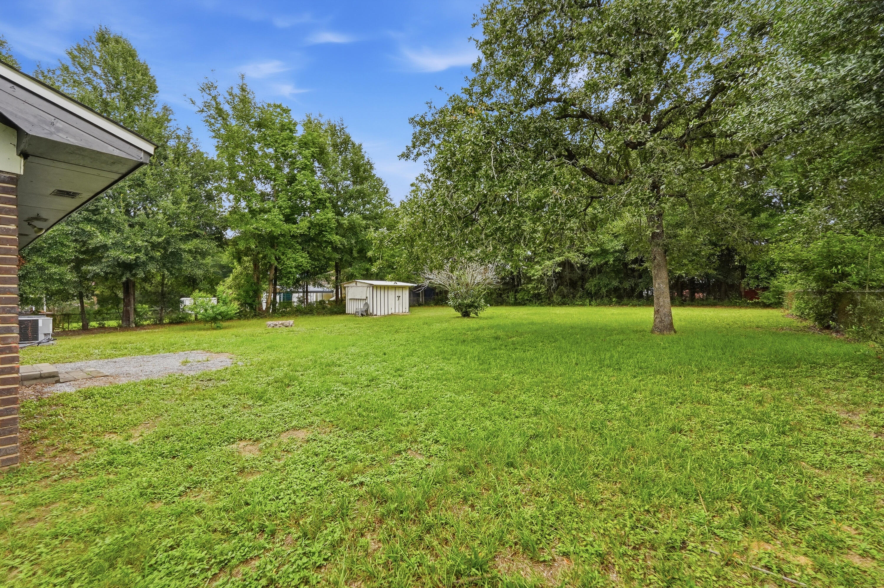 ADAMS POWELL EAST - Residential