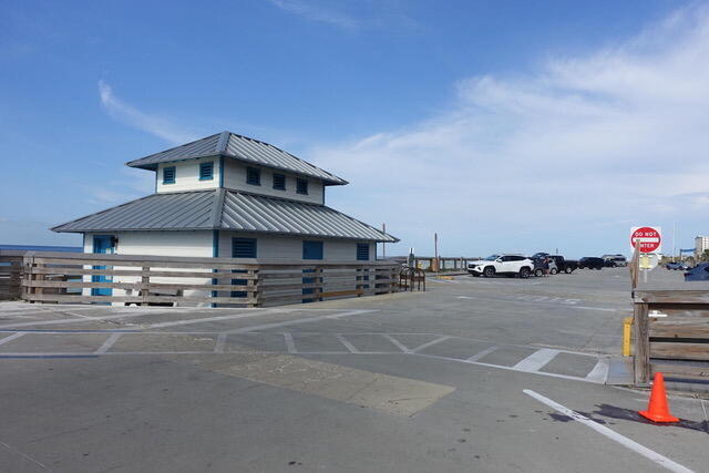 OCEANSIDE - Land