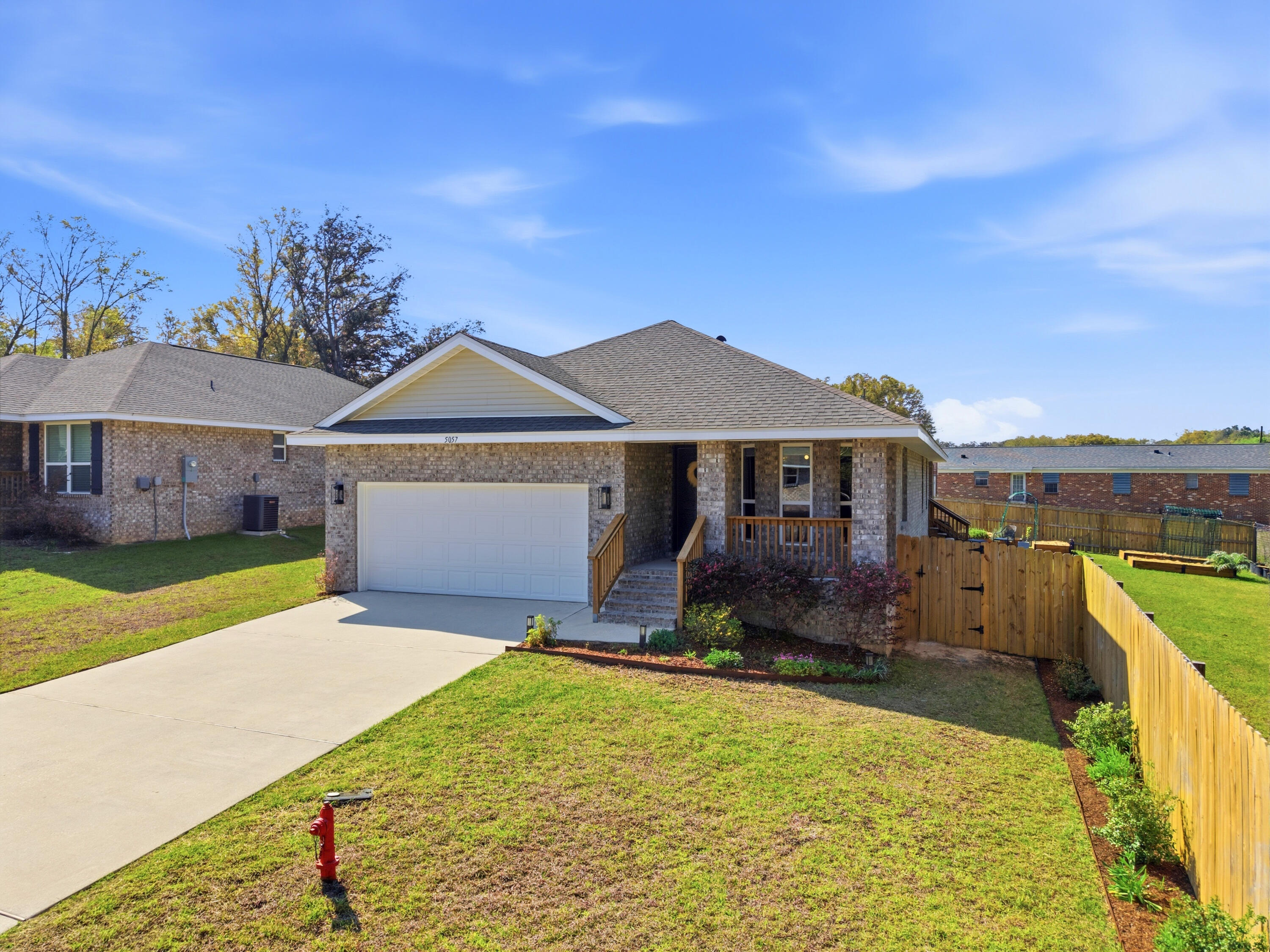 NAUTICAL LANDING - Residential