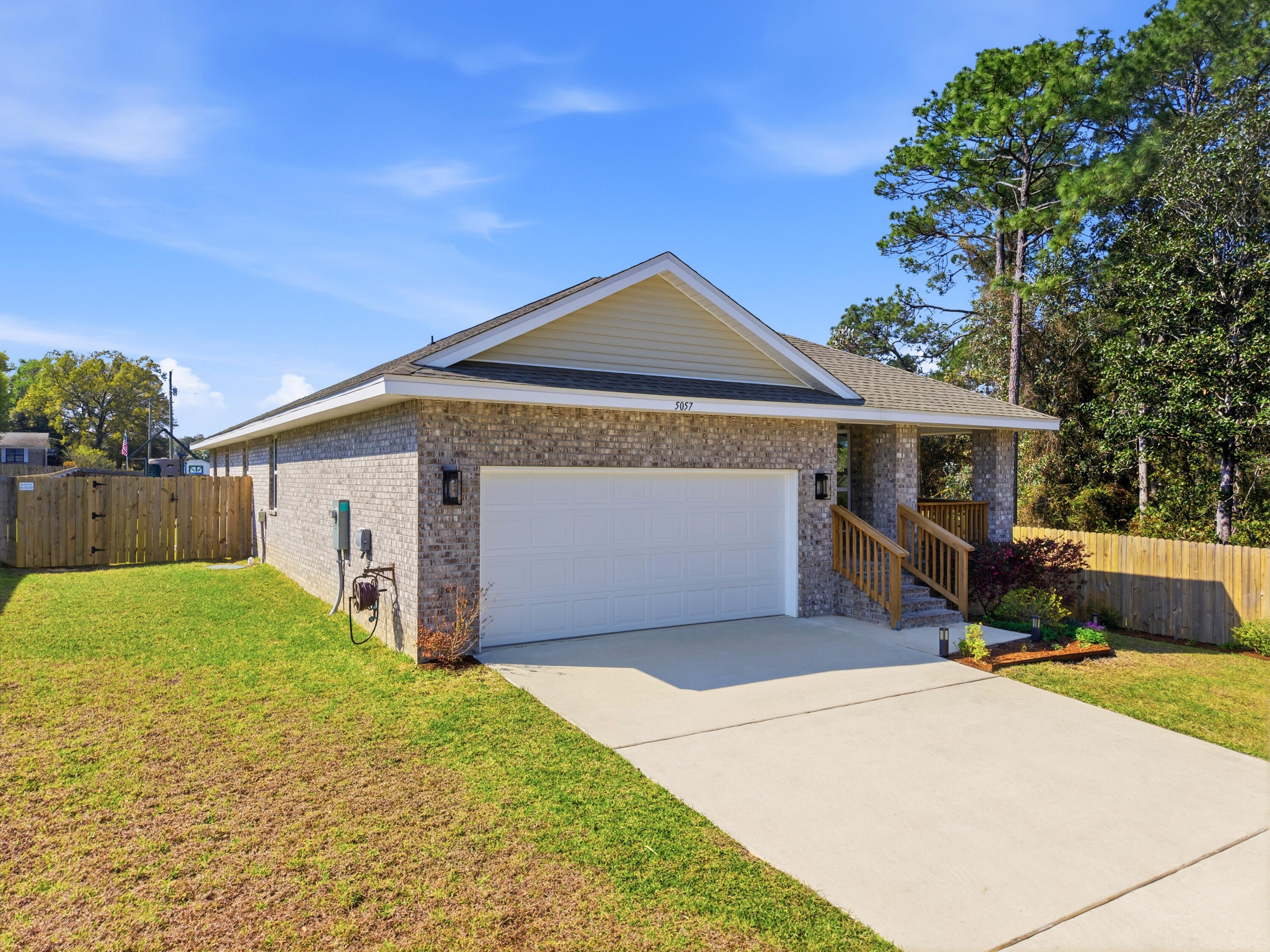 NAUTICAL LANDING - Residential