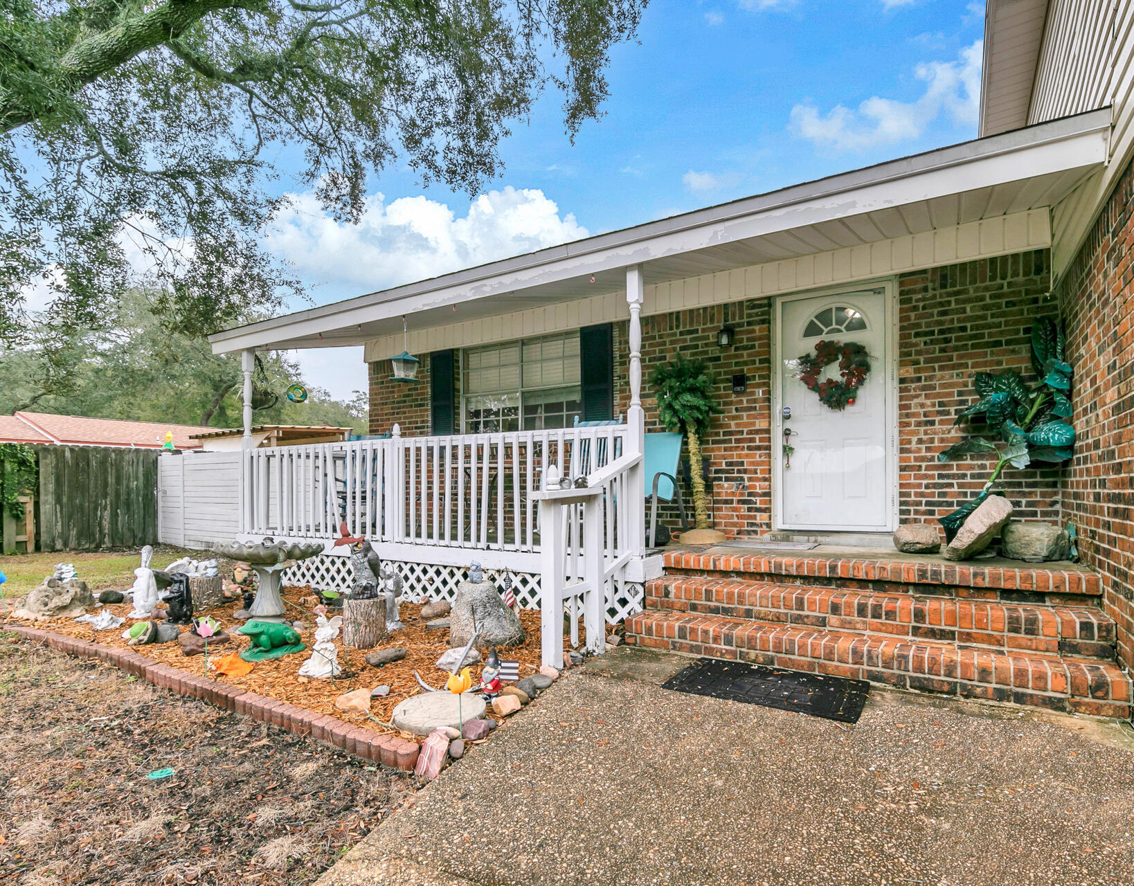 *Brand new HVAC and new air ducts completed* Property does need some work, but seller is slowly making upgrades in the meantime. Seller is willing to add a new roof or help with closing costs.
Welcome to this charming colonial-style two-story home nestled in the heart of Fort Walton Beach! This stunning property features 4 spacious bedrooms and 2.5 baths, offering ample space for comfortable living. The home's den is a versatile space that can easily serve as a fifth bedroom, perfect for guests or a home office. Situated on a desirable corner lot, this residence boasts an abundance of natural light and a lovely yard, ideal for outdoor gatherings or quiet relaxation.