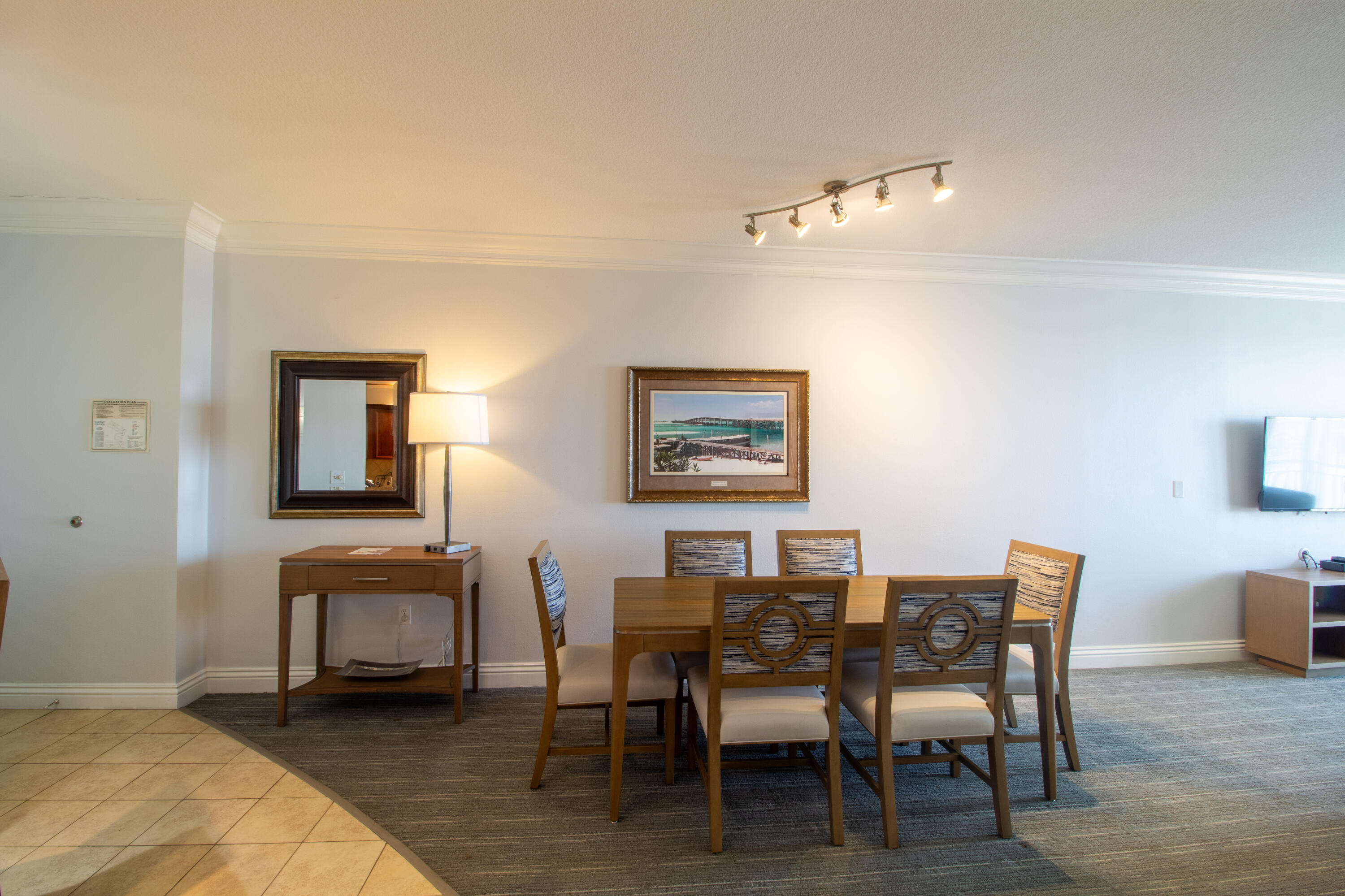 EMERALD GRANDE - Residential