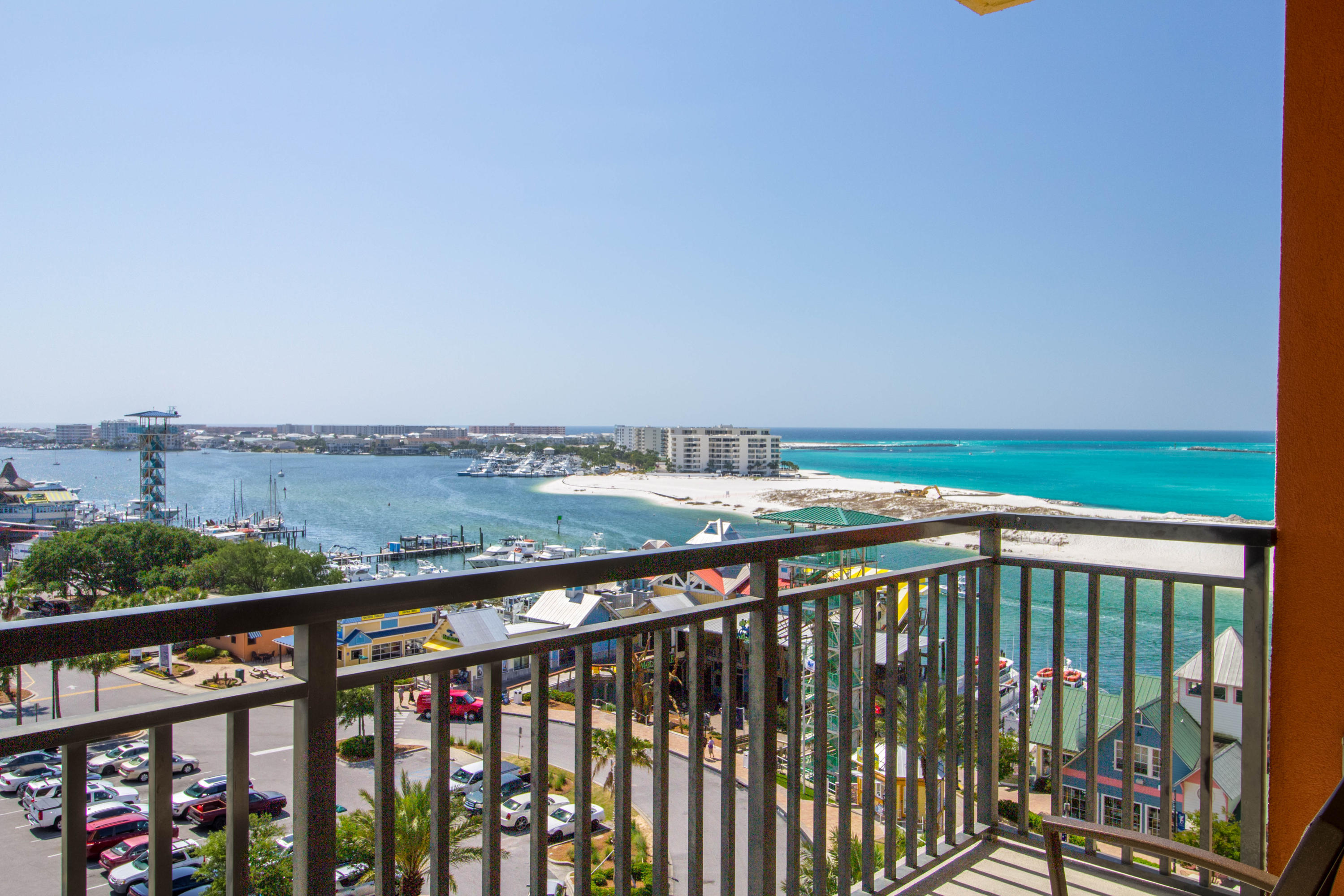 EMERALD GRANDE - Residential