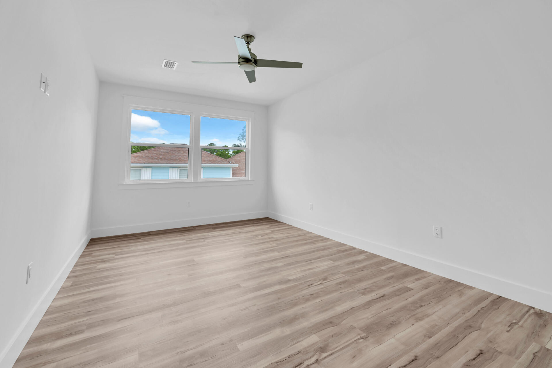 SHELTER COVE ESTATES 2ND ADDN - Residential