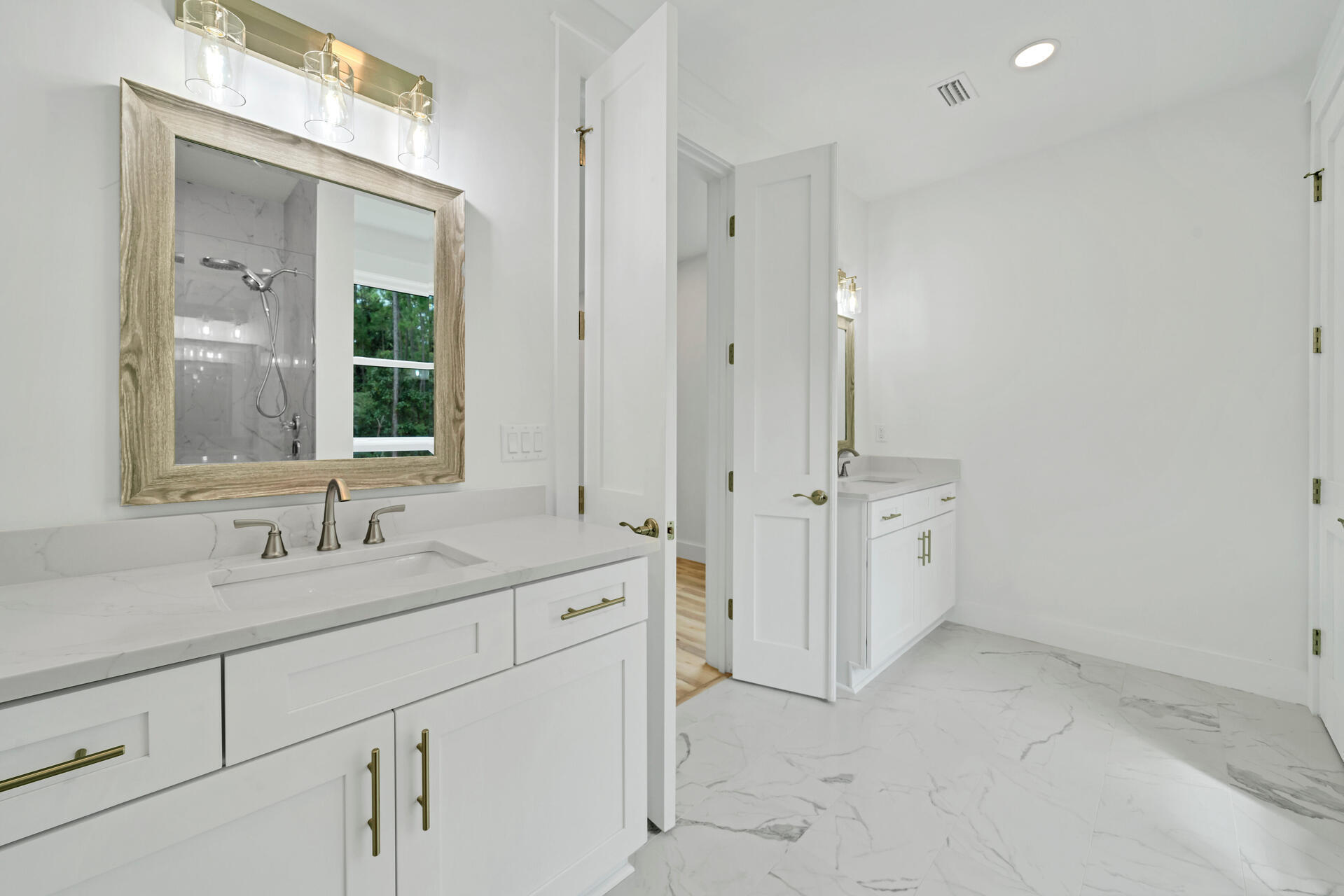 SHELTER COVE ESTATES 2ND ADDN - Residential