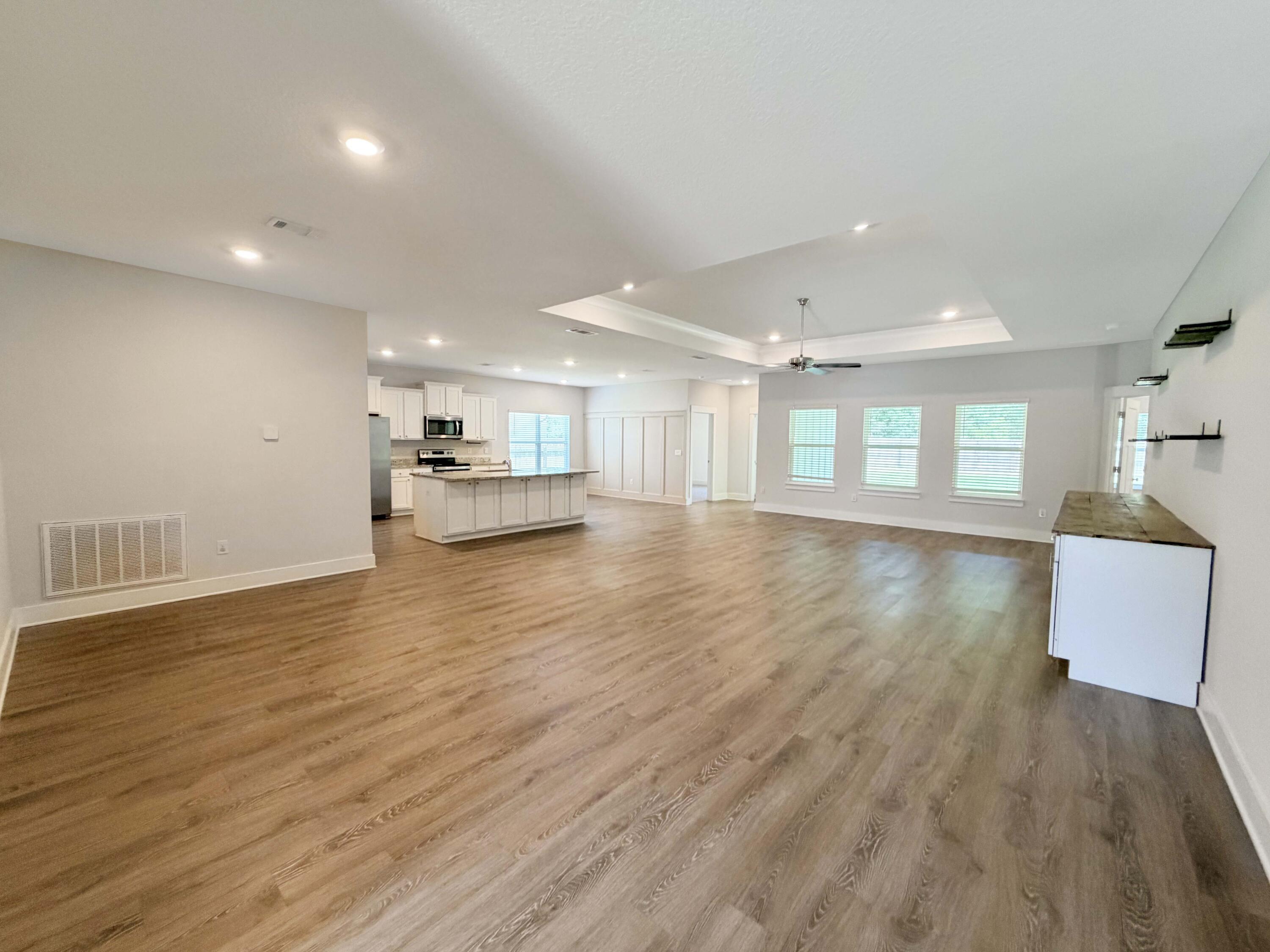 HILLWOOD ESTATES - Residential