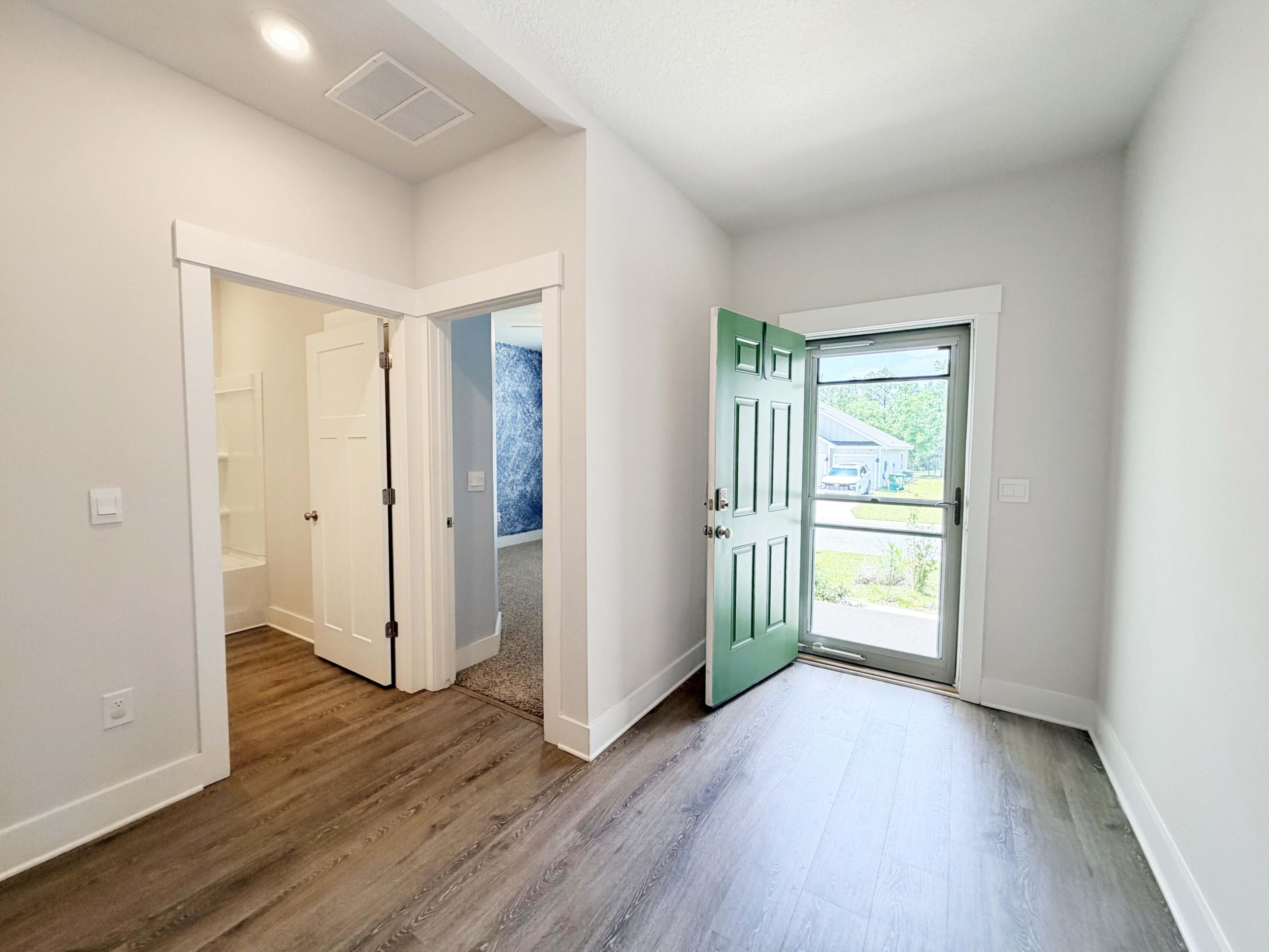 HILLWOOD ESTATES - Residential