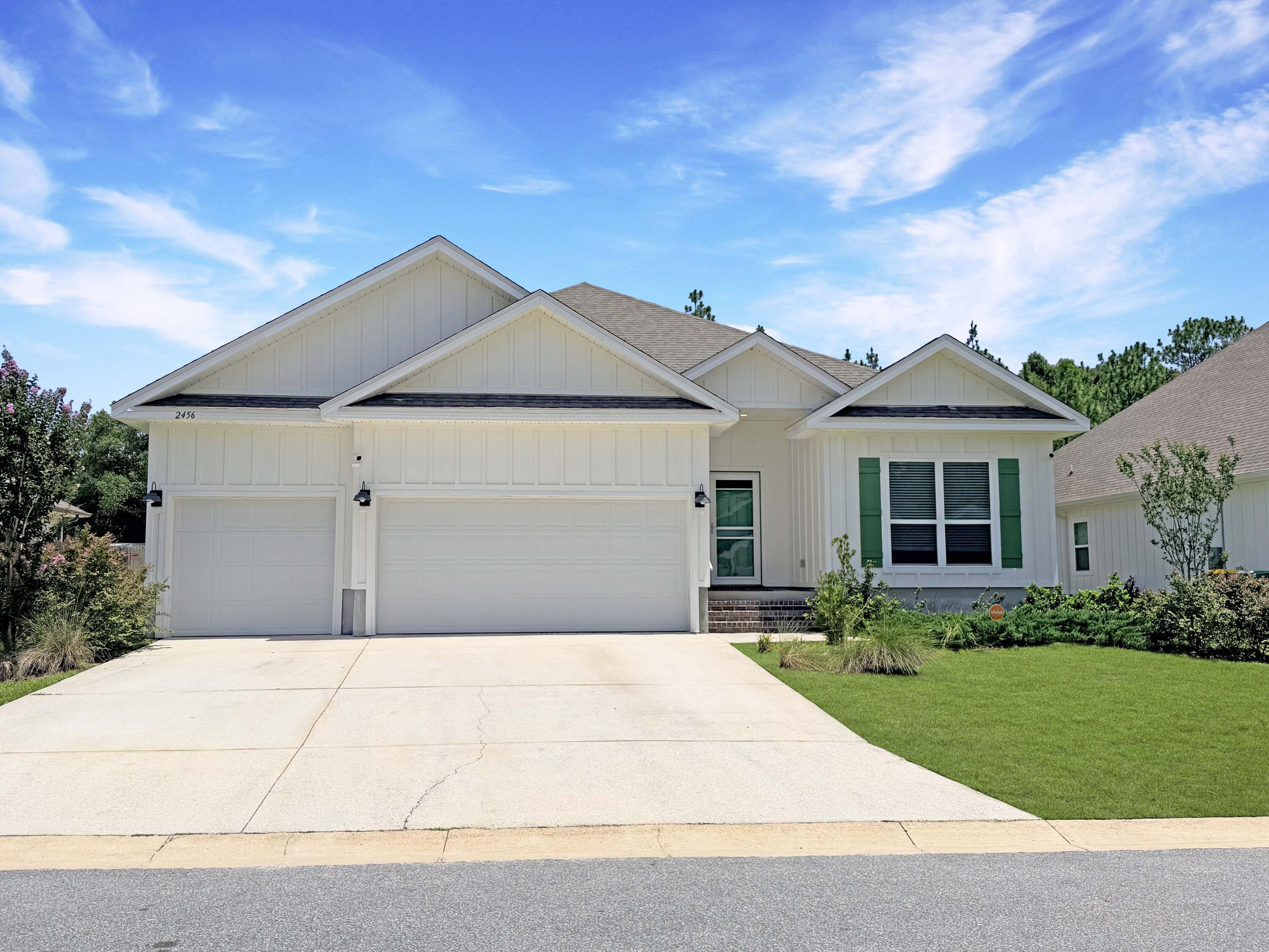 HILLWOOD ESTATES - Residential