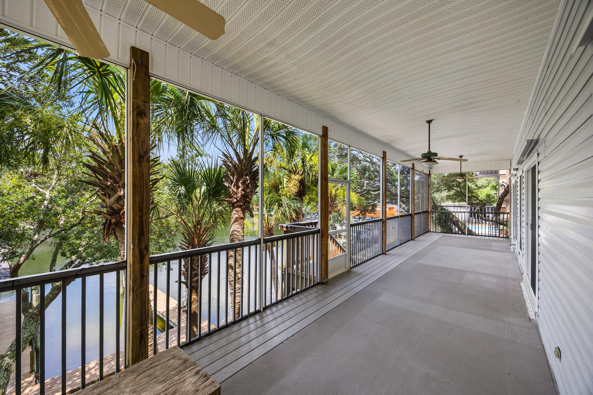 MOONEYS NORTH S/D - Residential