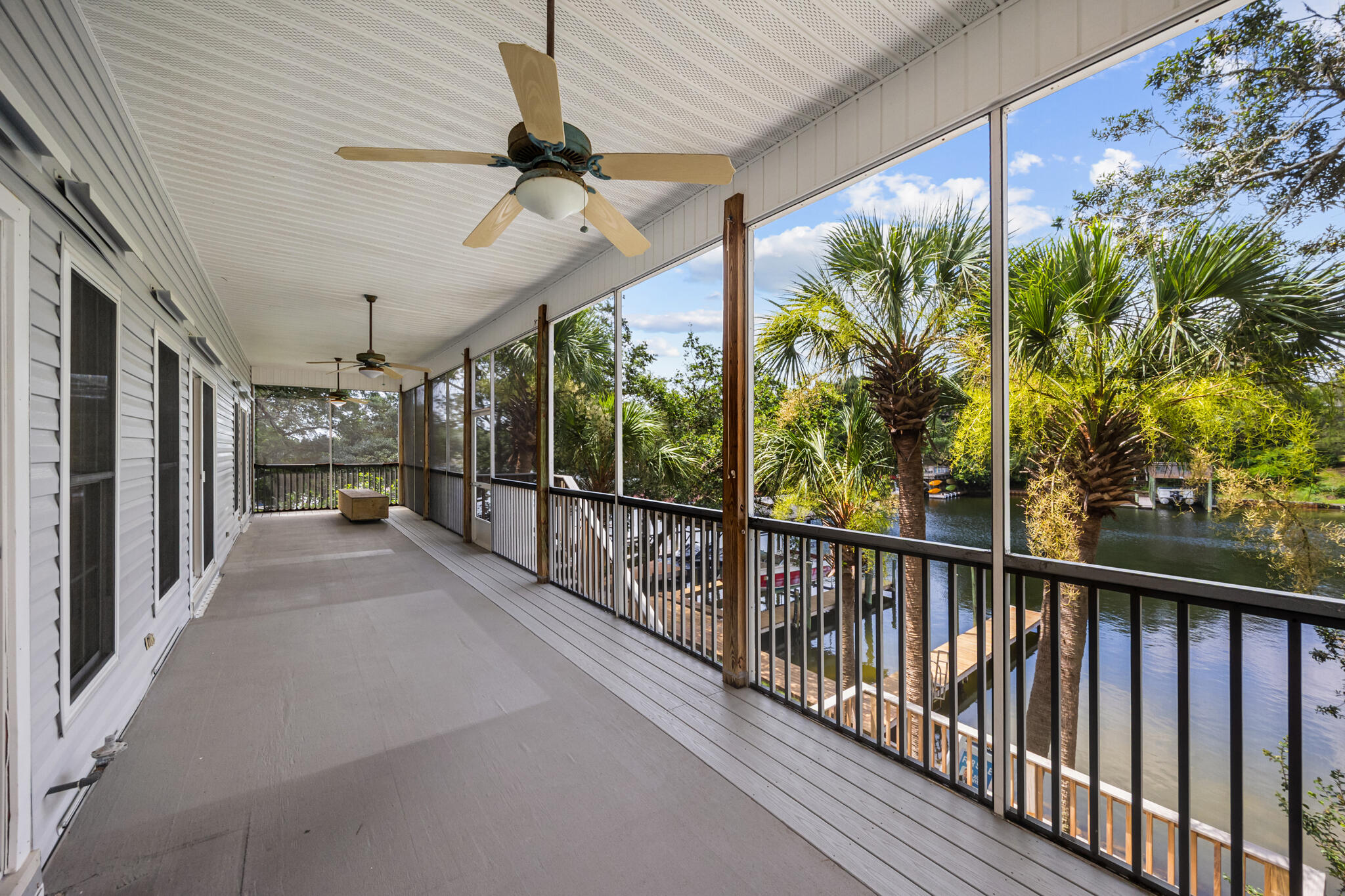 MOONEYS NORTH S/D - Residential