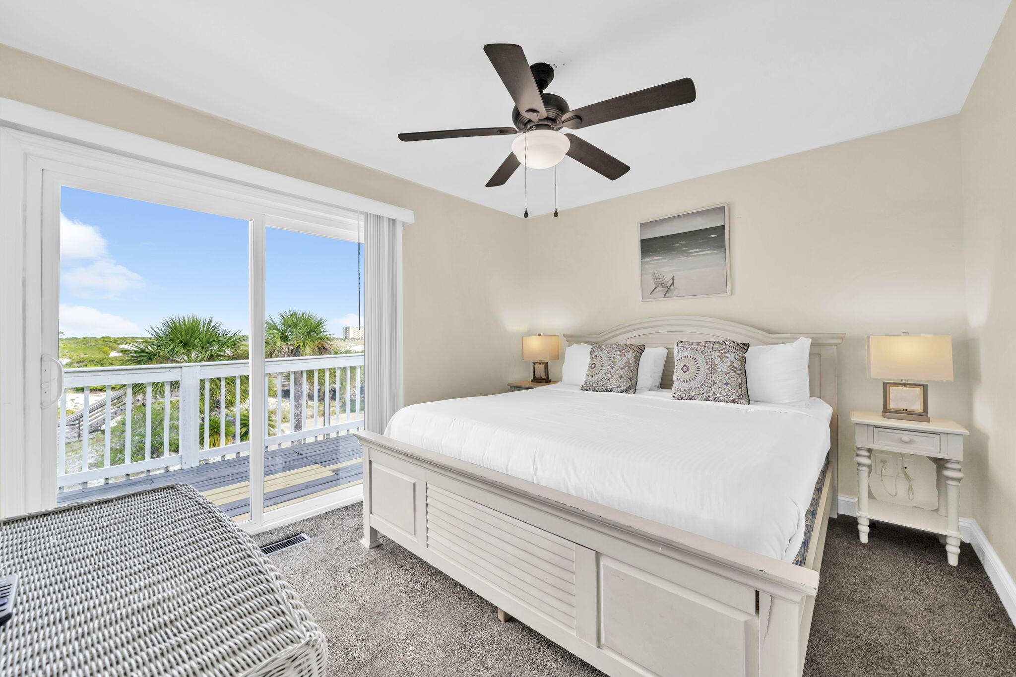 SHORELINE T/H - Residential