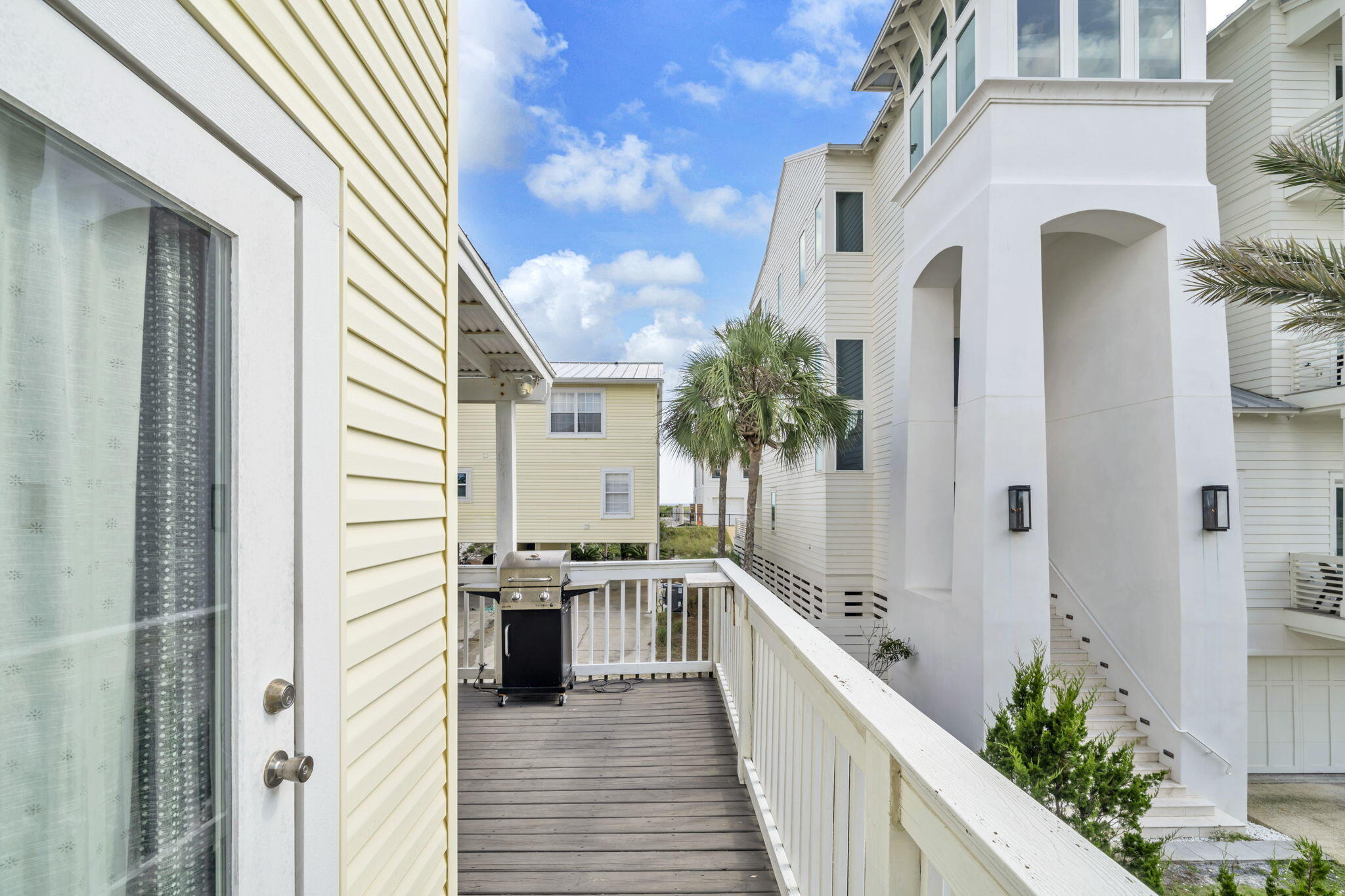 SHORELINE T/H - Residential
