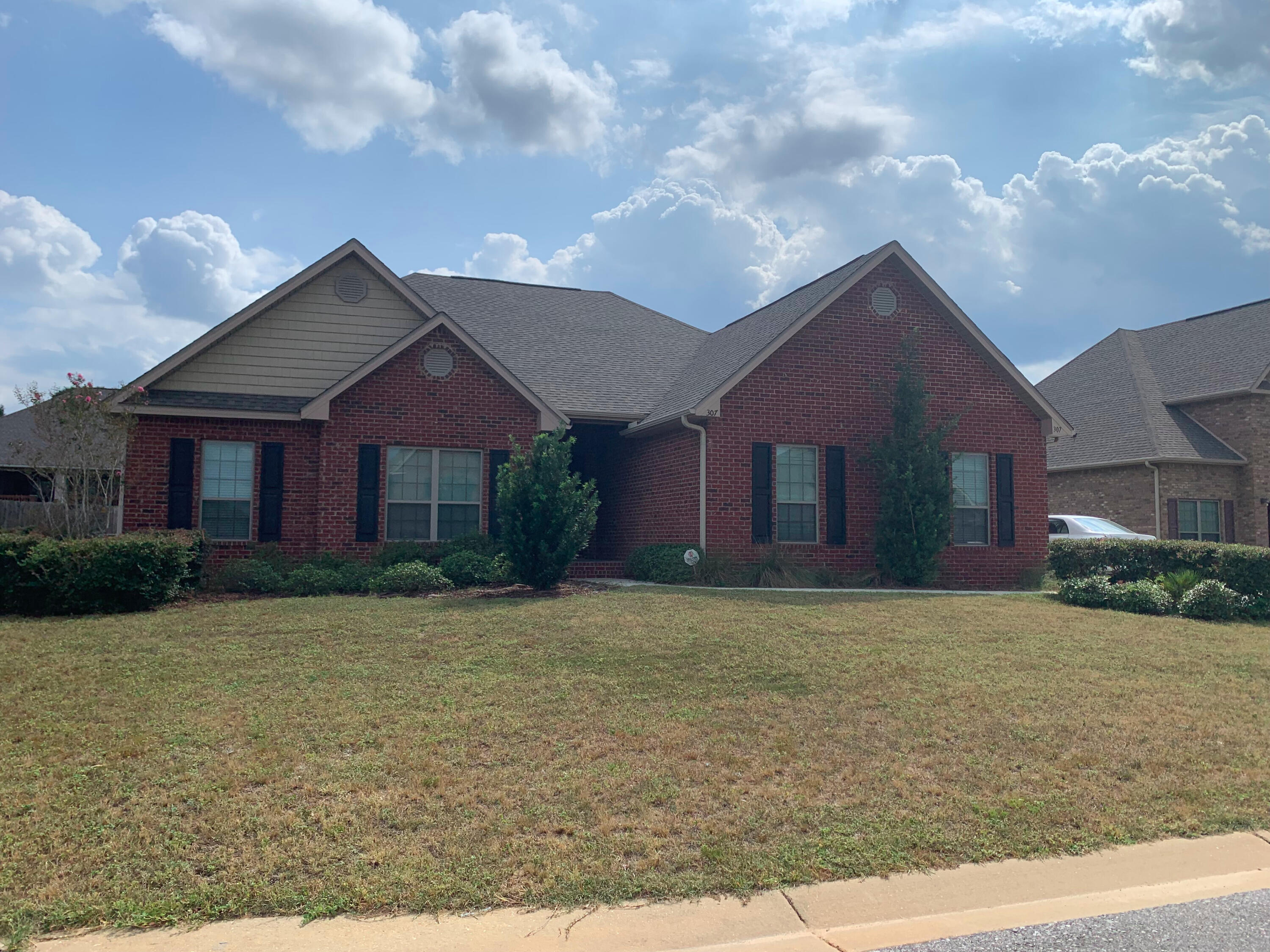 LIBERTY OAKS - Residential Lease