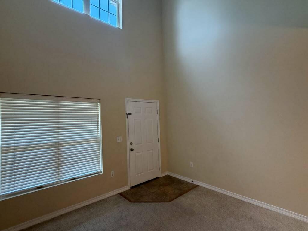 MERIDIAN SQUARE TOWNHOMES - Residential Lease