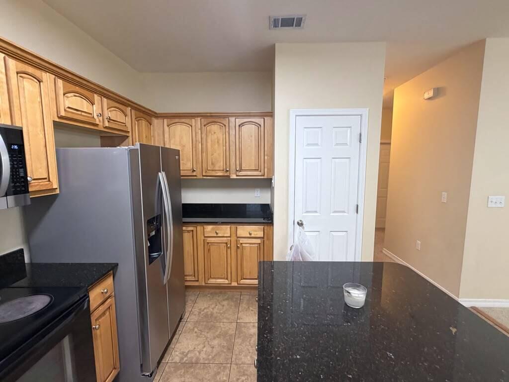 MERIDIAN SQUARE TOWNHOMES - Residential Lease