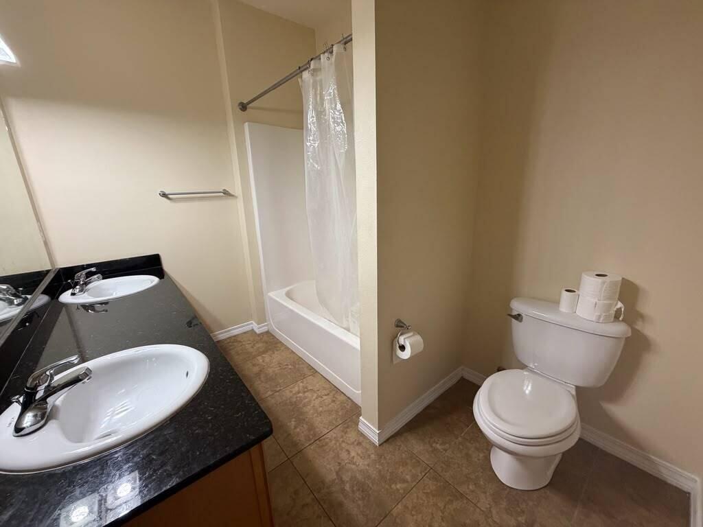 MERIDIAN SQUARE TOWNHOMES - Residential Lease